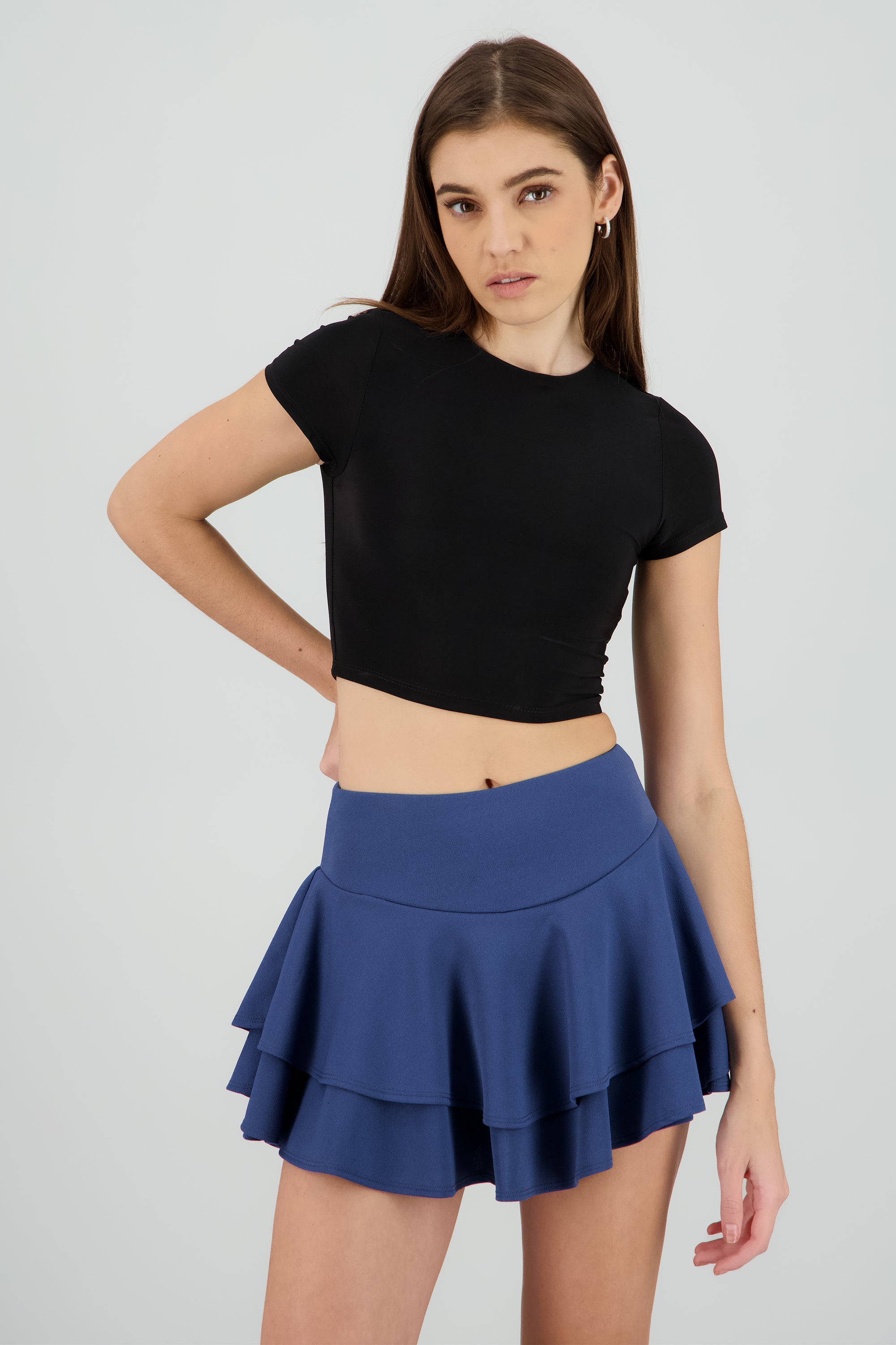 Top crop doble tela manga corta NEGRO