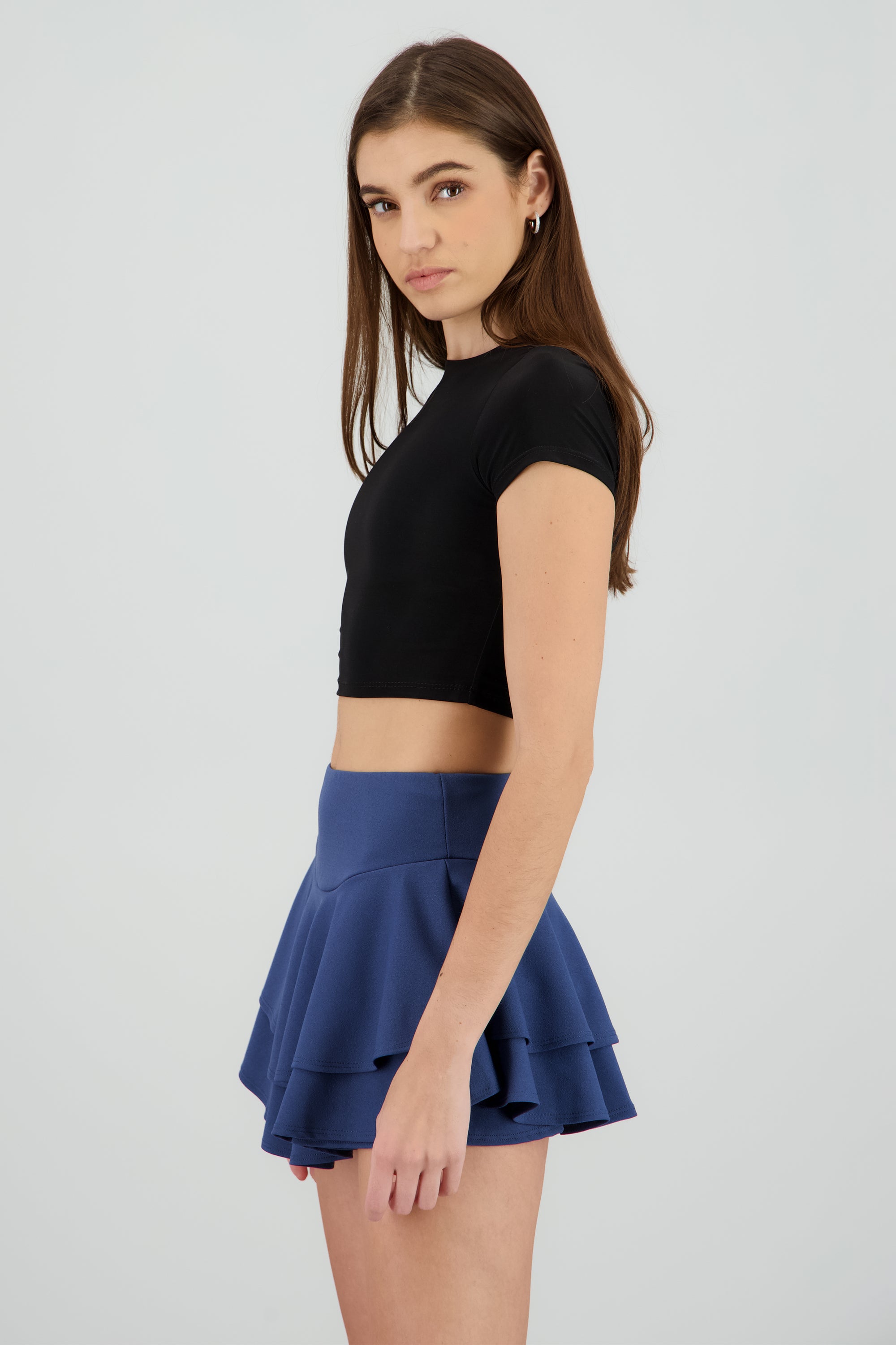 Top crop doble tela manga corta NEGRO