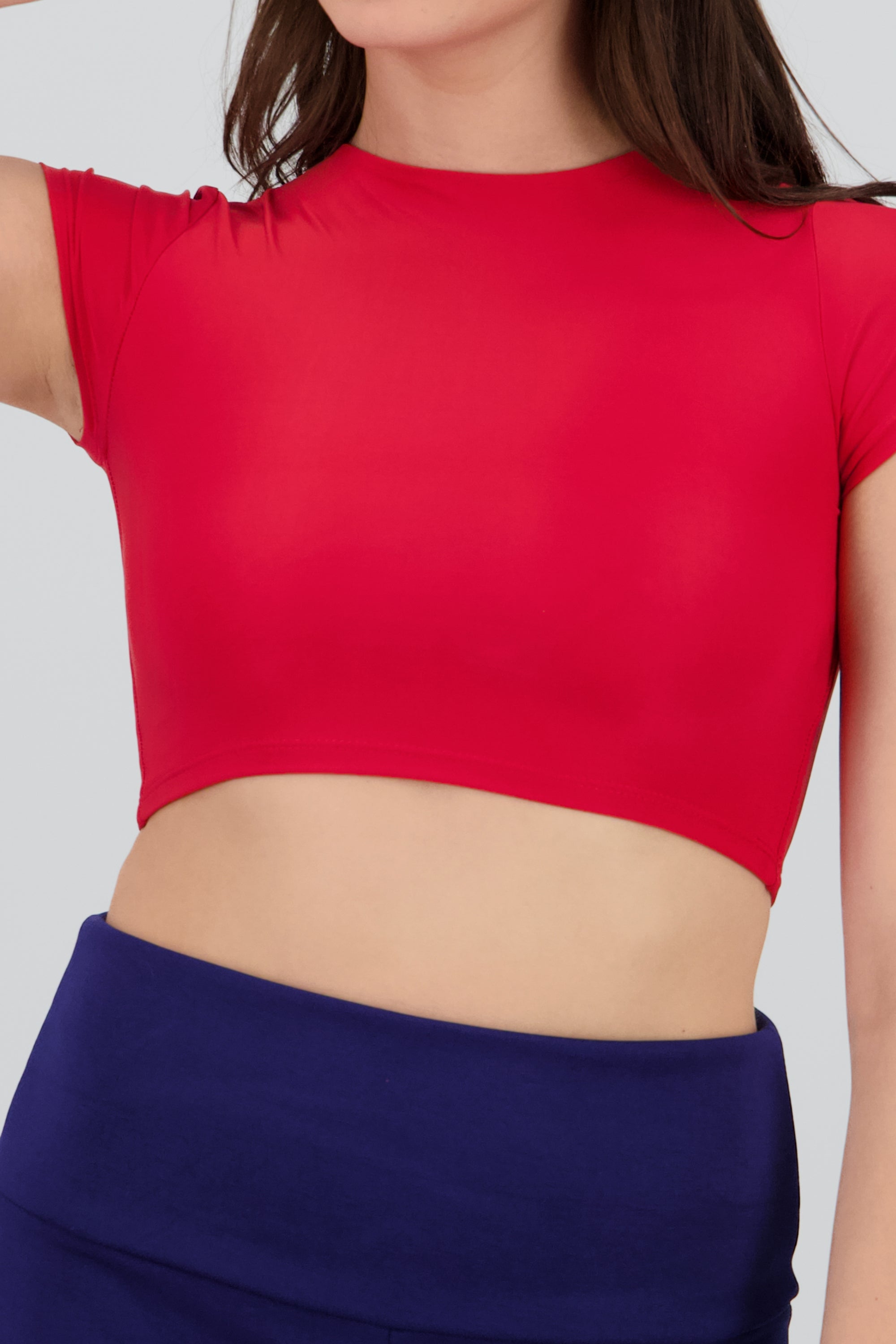 Top crop doble tela manga corta ROJO CEREZA