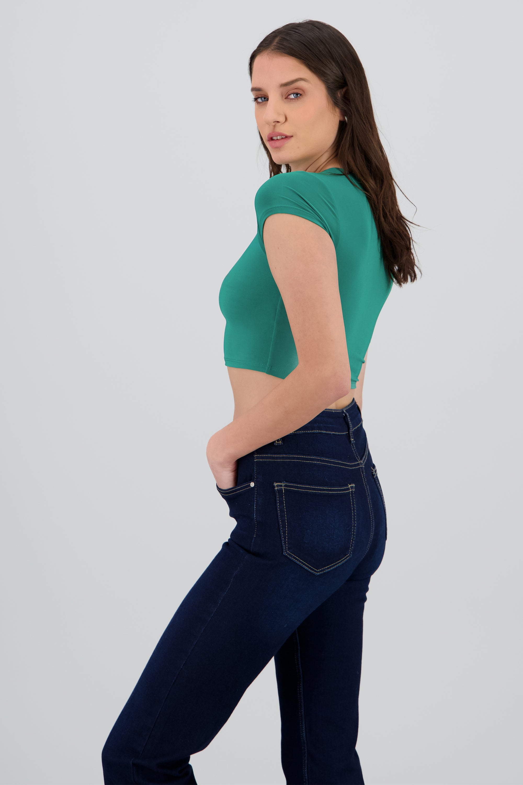 Top crop doble tela manga corta VERDE CAZADOR