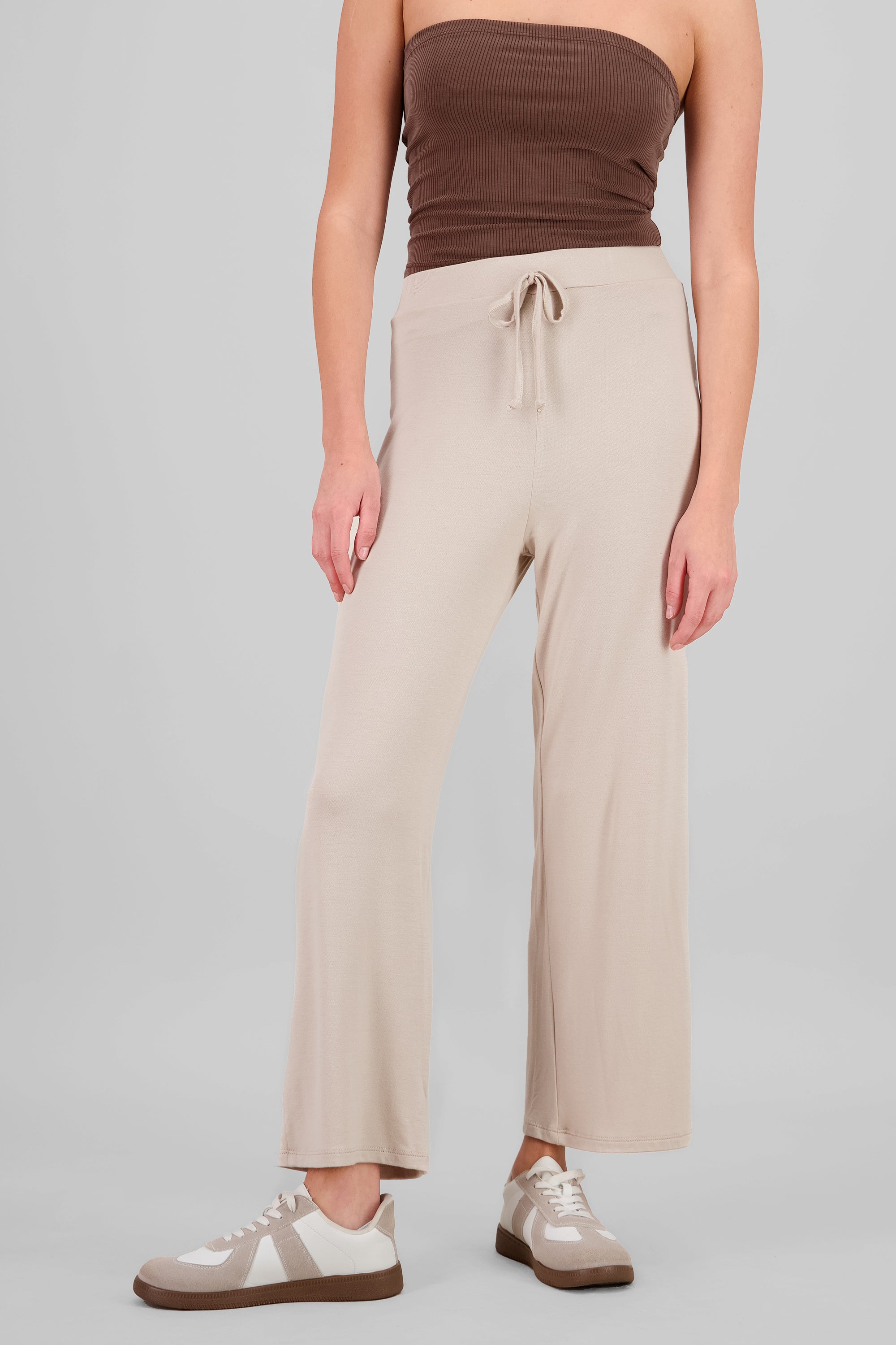 Pantalon liso fluido detalle moño CAFE