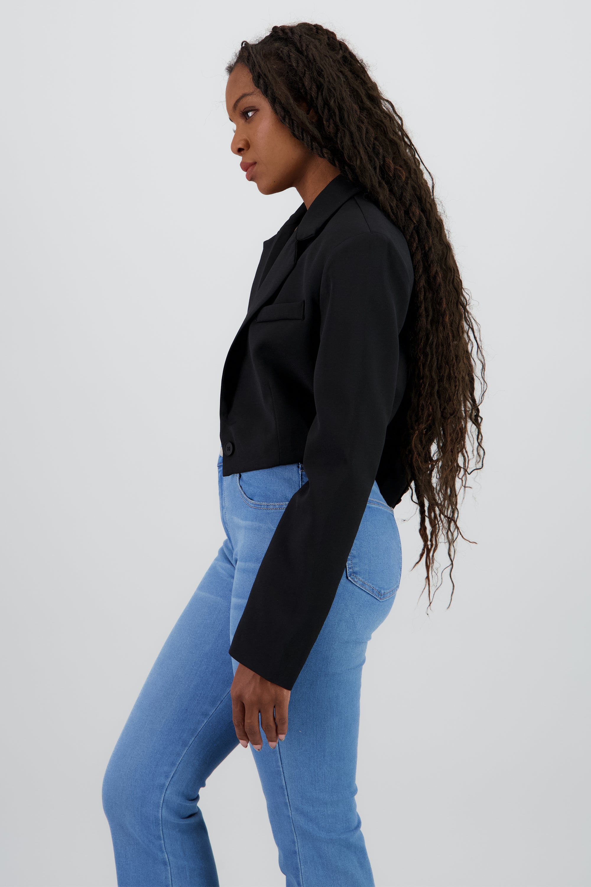 Blazer cropped liso NEGRO