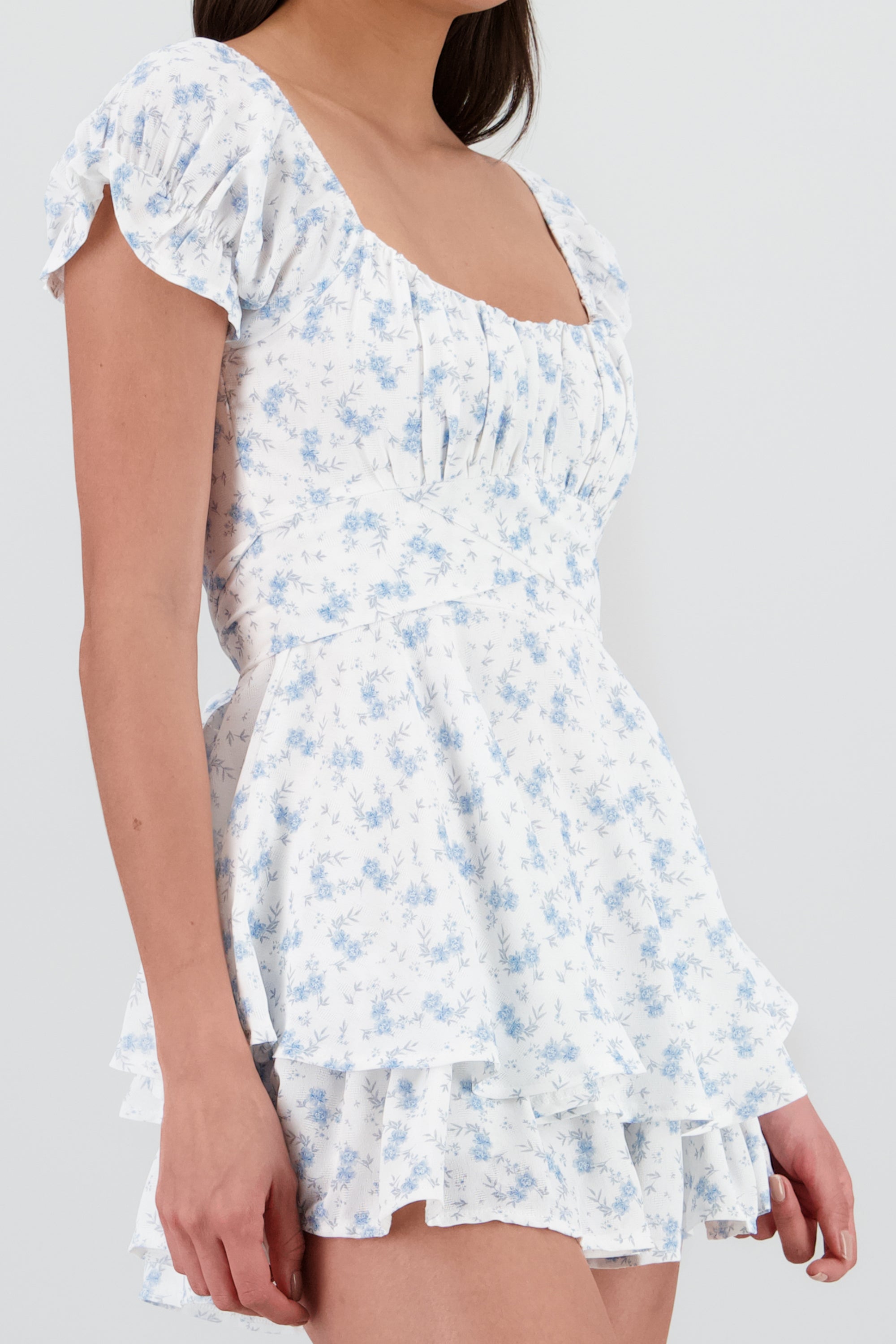 Romper manga corta olanes estampado flores AZUL COMBO