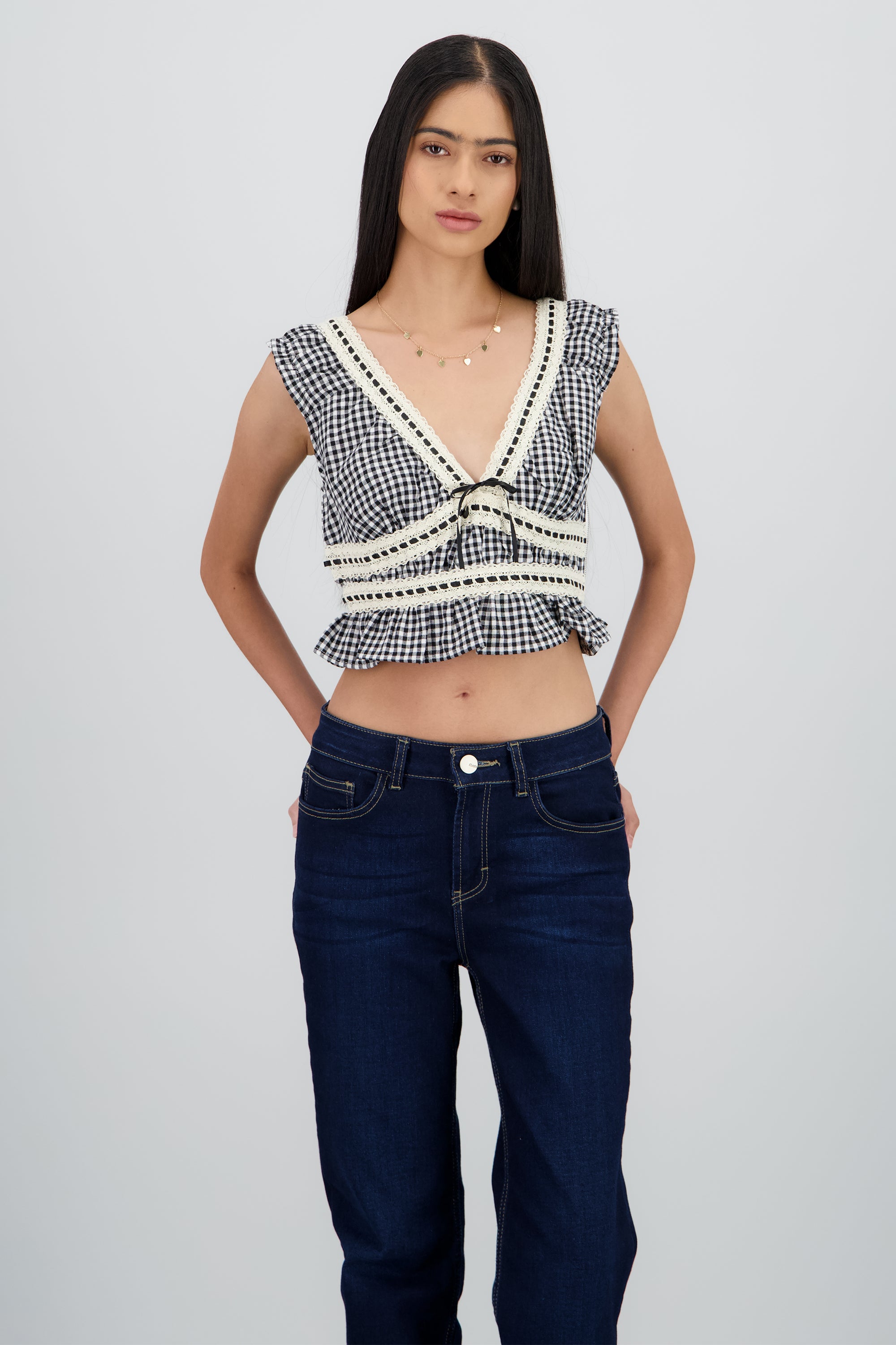 Blusa gingham escote v NEGRO COMBO