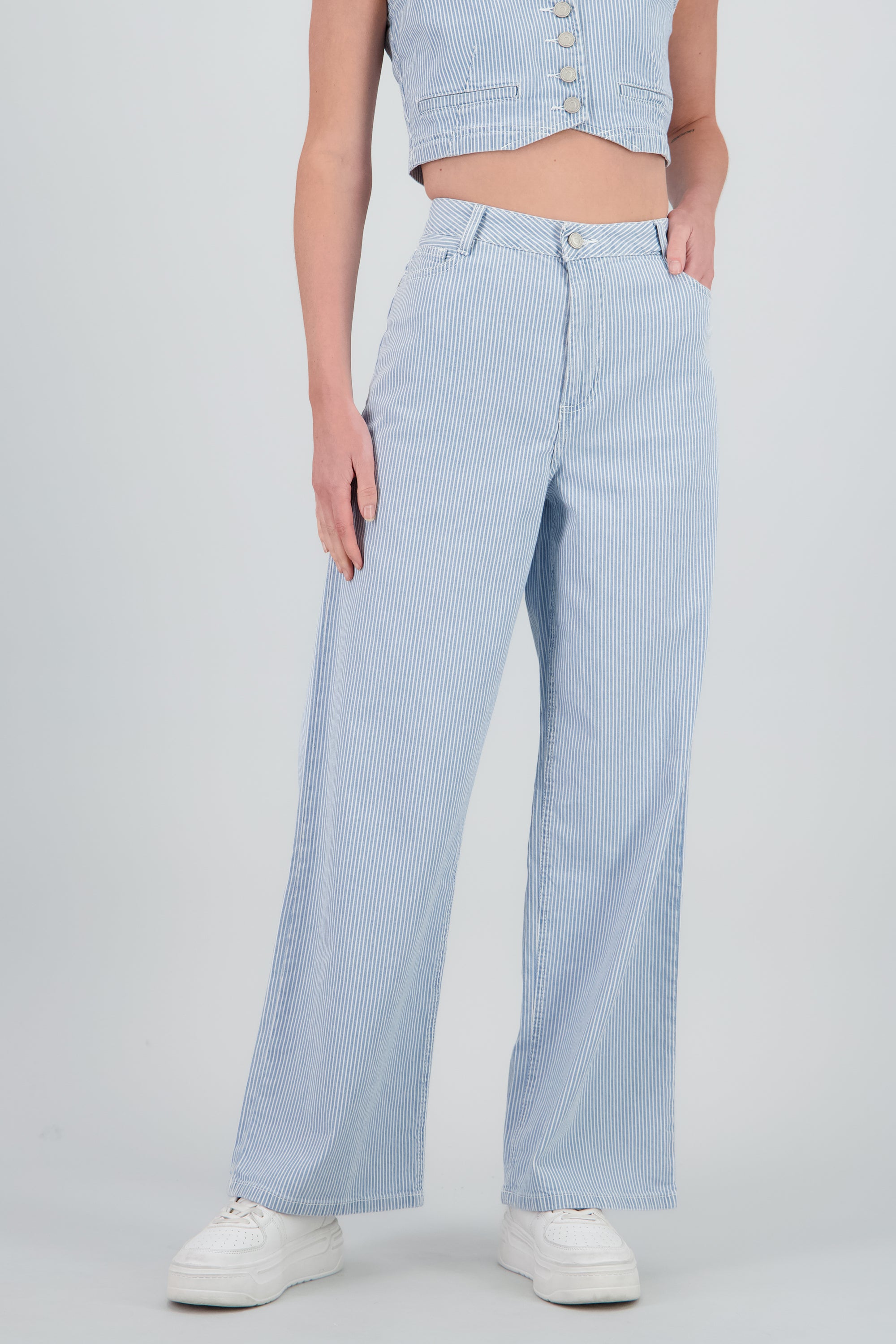 Jeans straight rayas BLEACHED