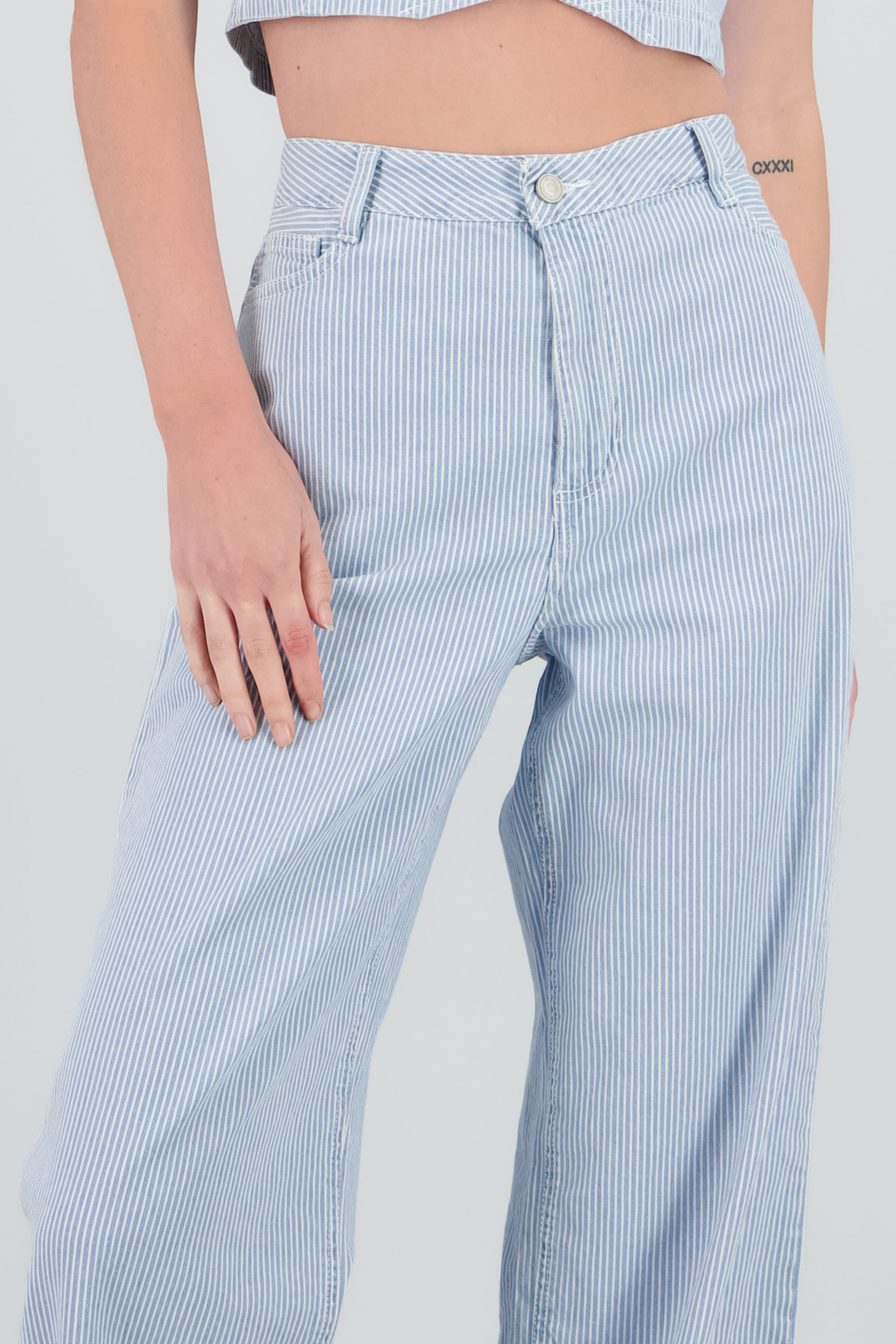 Jeans straight rayas BLEACHED