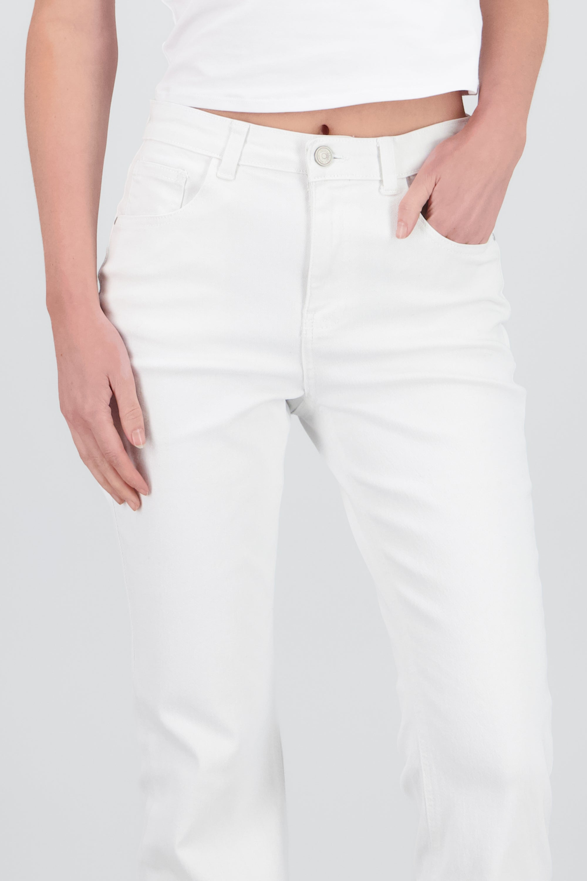 Jeans flare con abertura HUESO