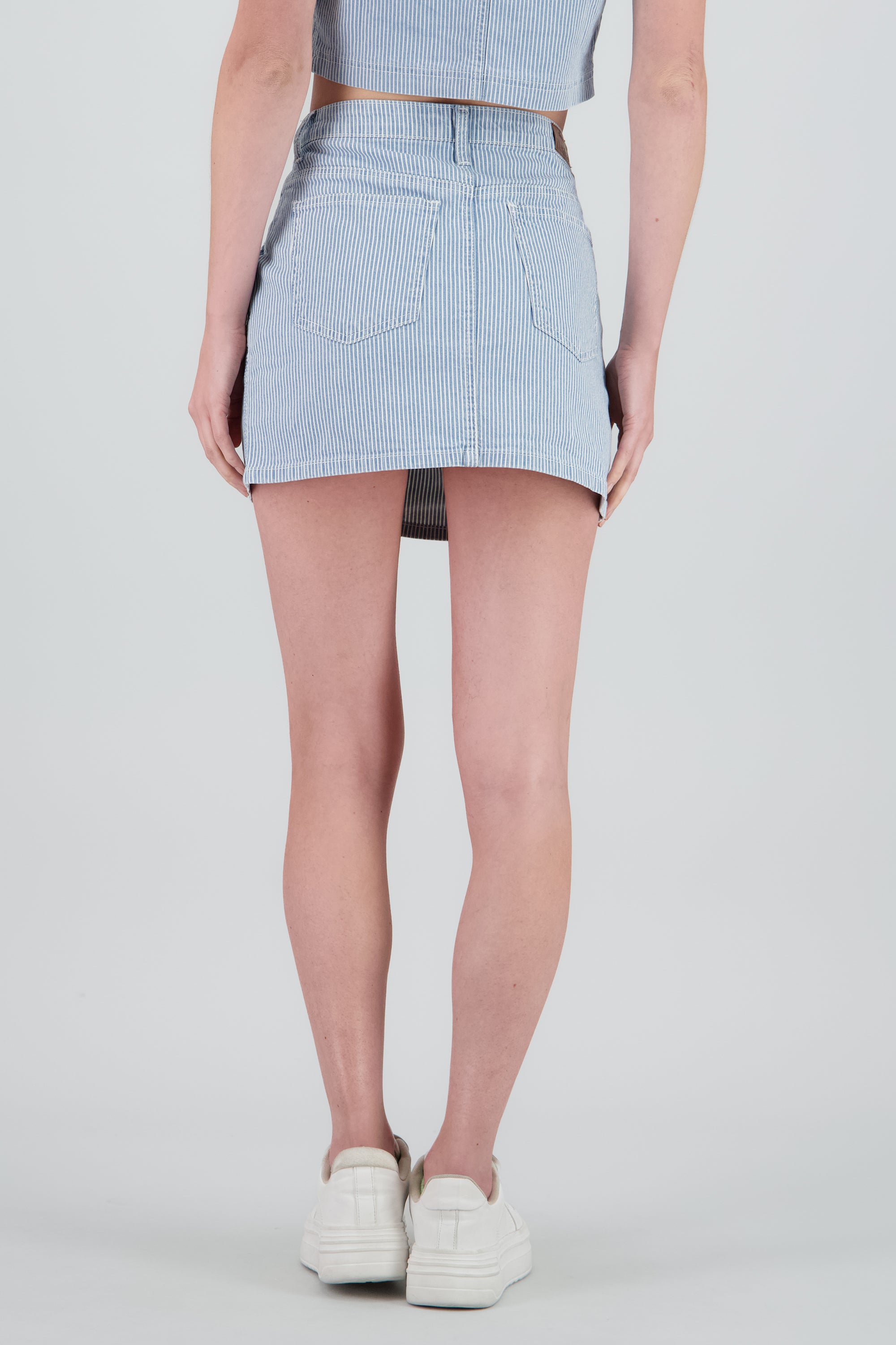 Falda bolsas parche rayas BLEACHED