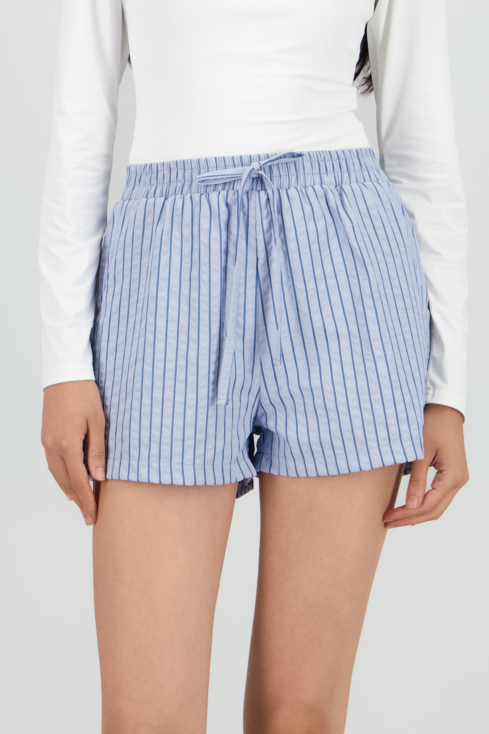 Short rayas detalle resorte AZUL COMBO
