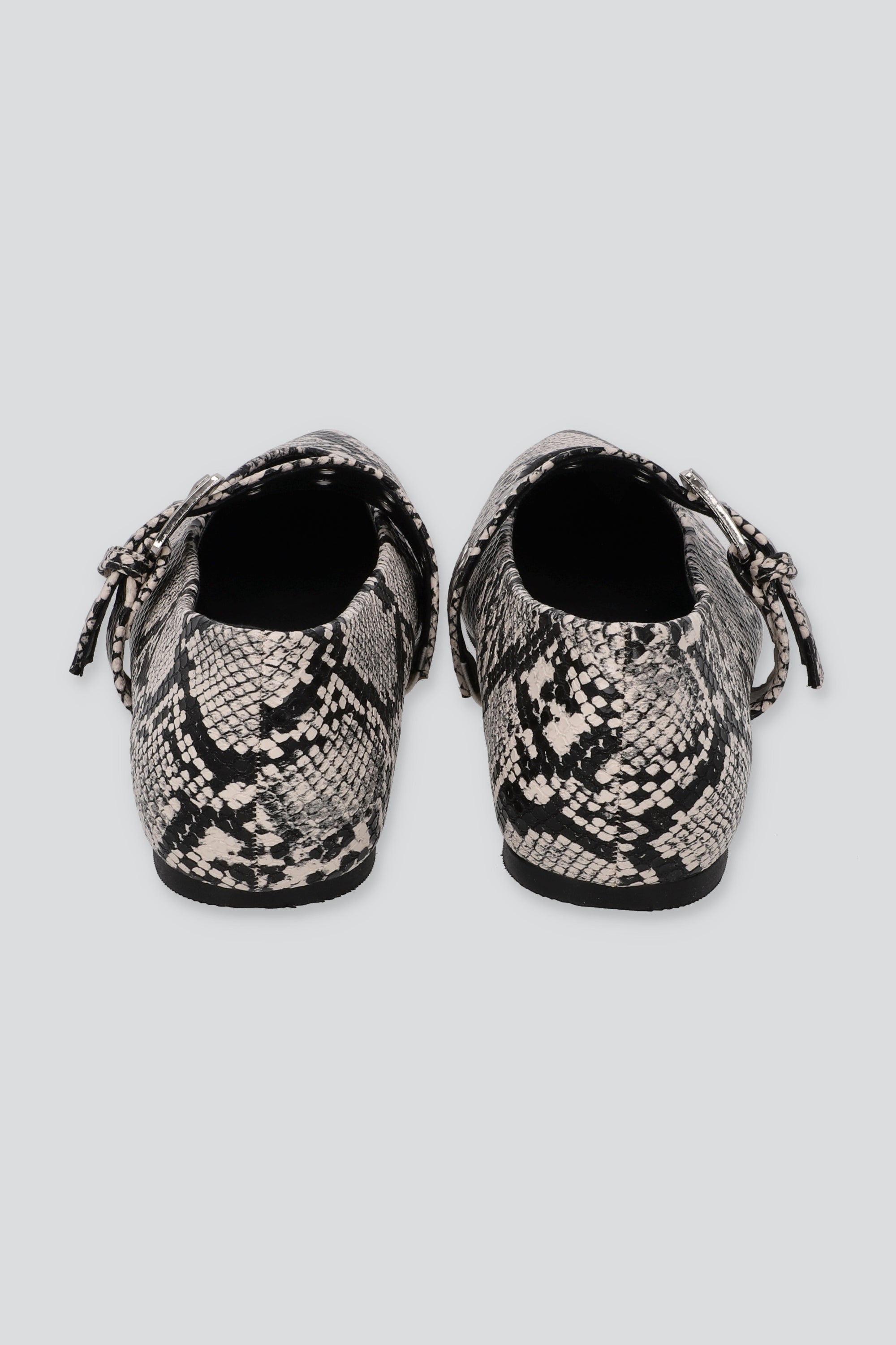 FLAT POINTY SERPIENTE GRIS COMBO