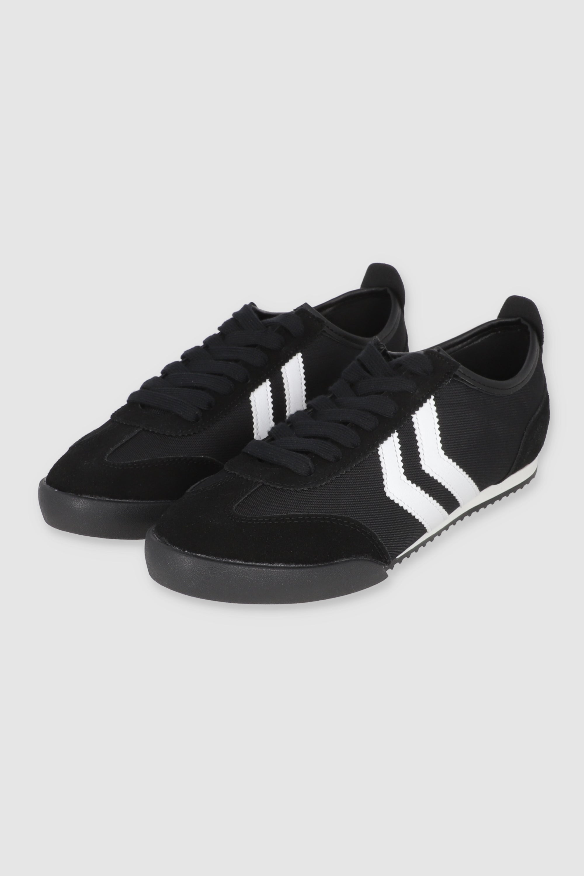 Tenis casual zigzag lateral NEGRO