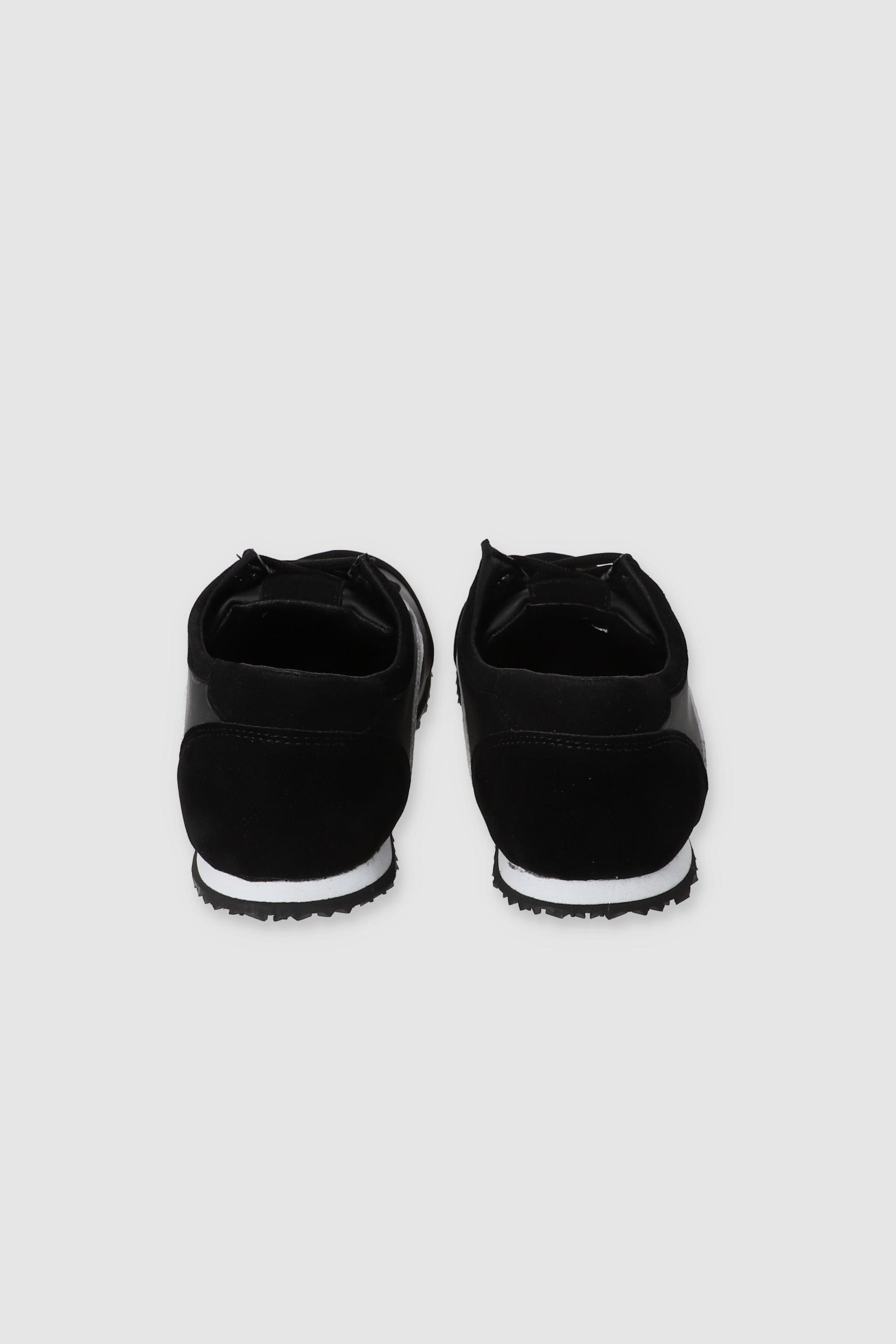 Tenis casual redondeado suede NEGRO