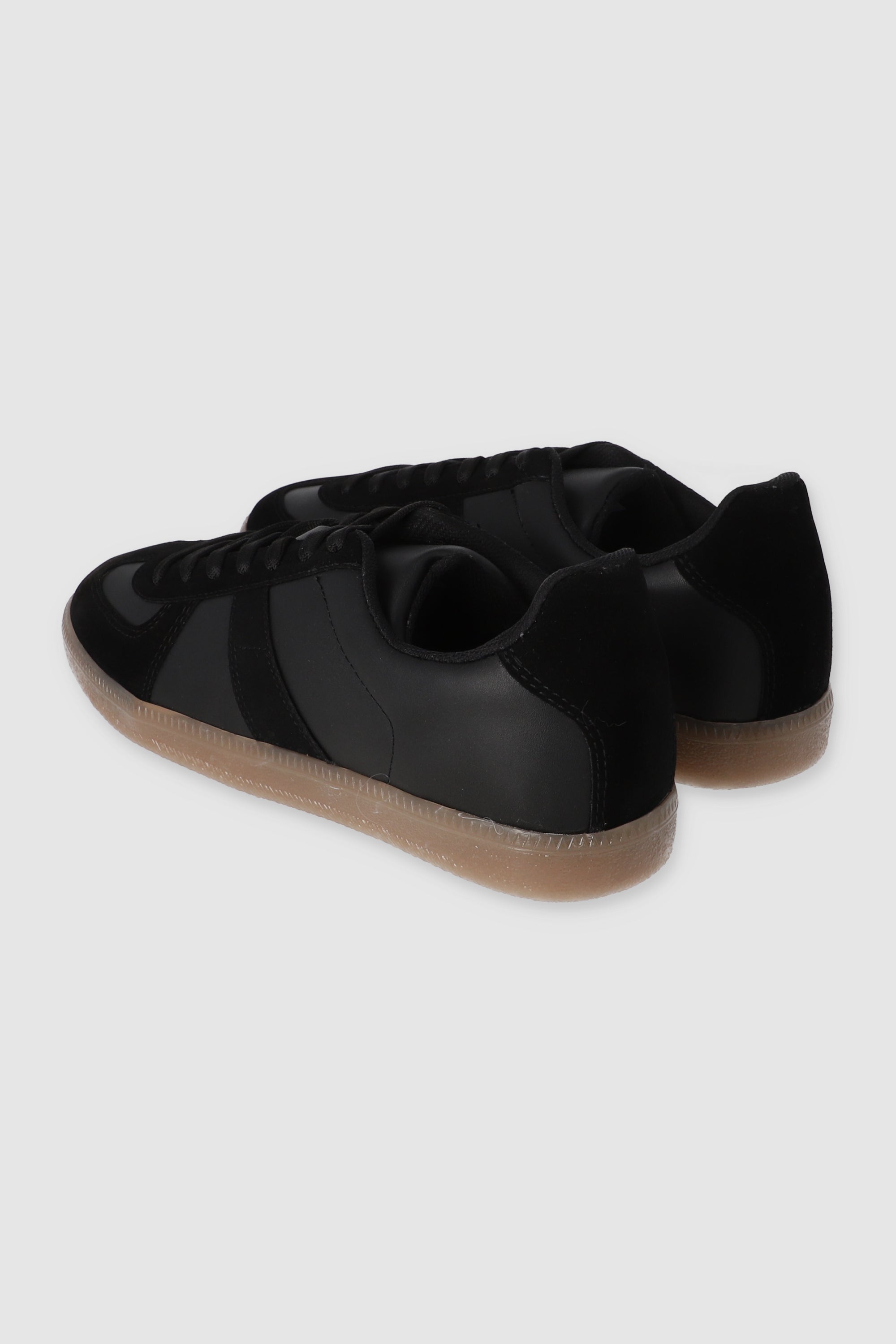 Tenis casual contraste materiales NEGRO