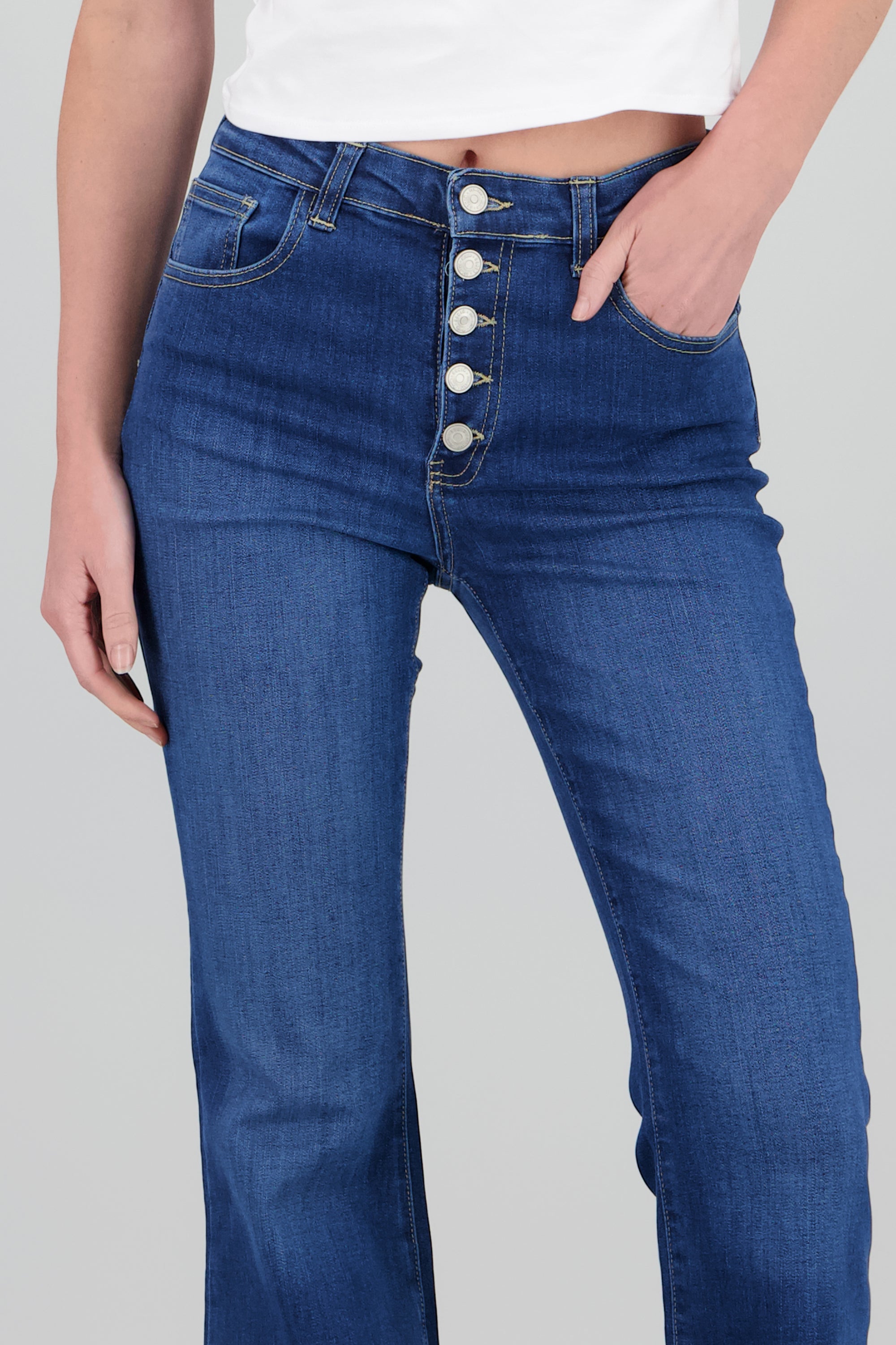 Jeans flare botones MEDIUM WASH