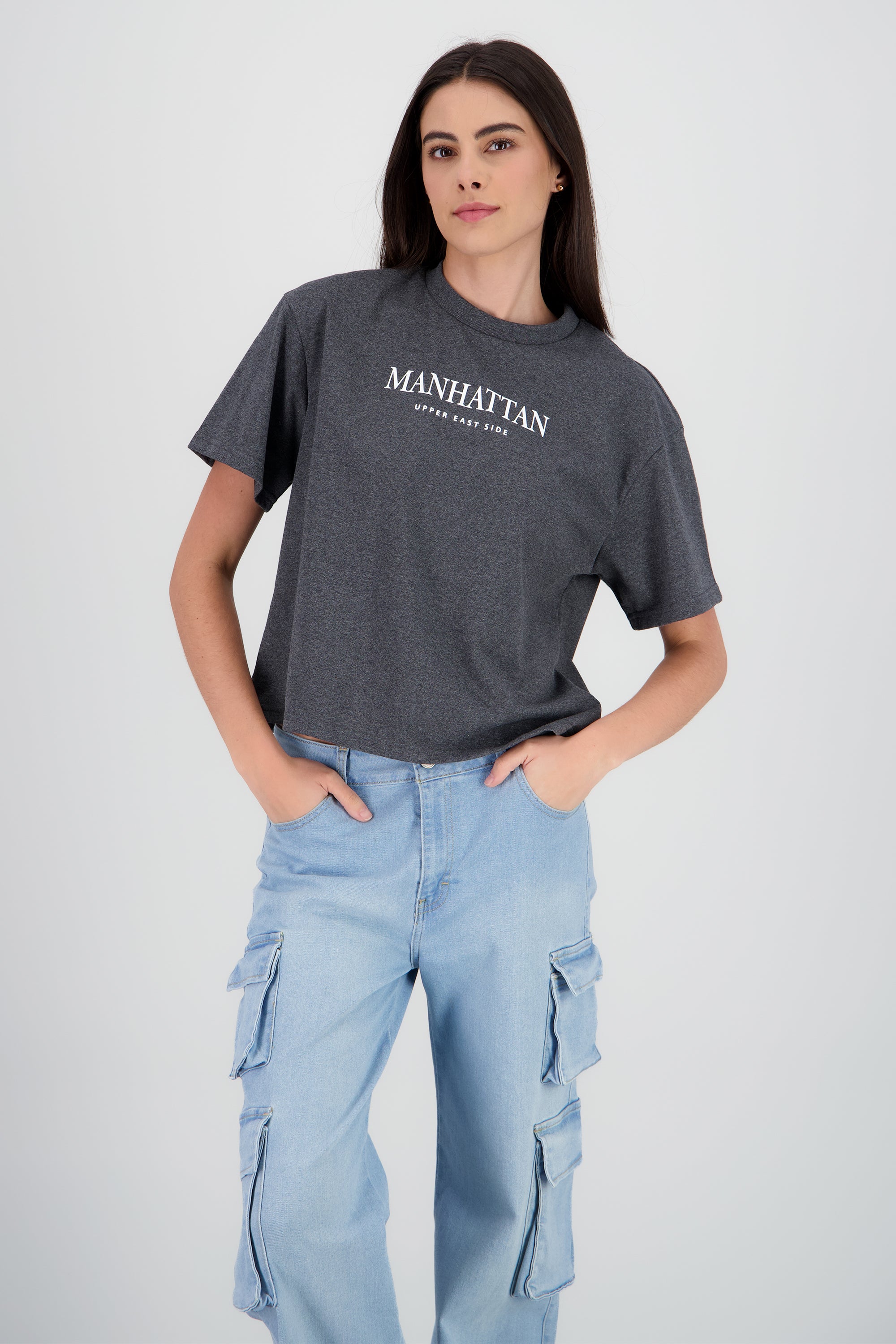 Playera oversize manga corta detalle estampado GRIS OBSCURO