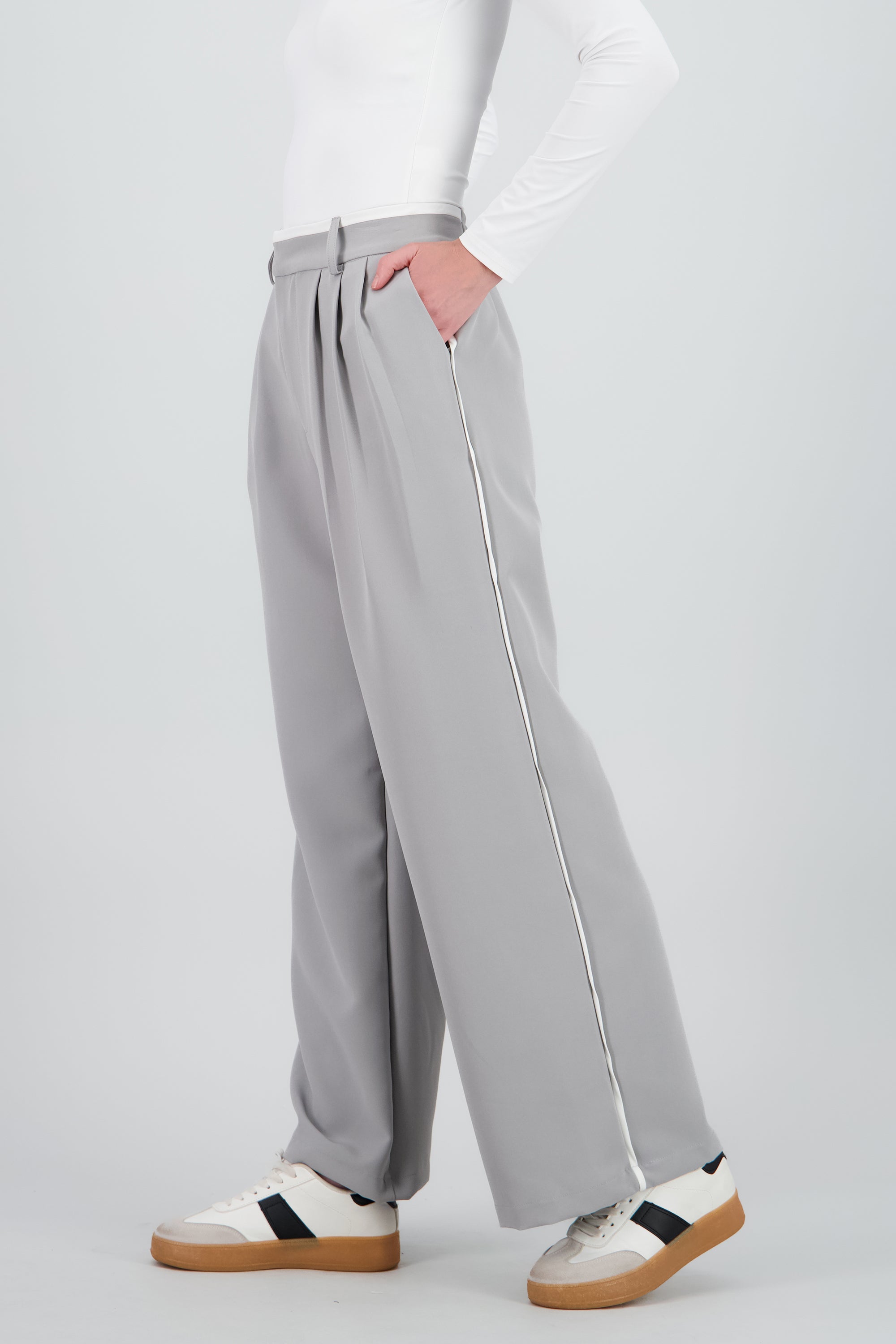 Pantalon amplio doble pretina GRIS CLARO