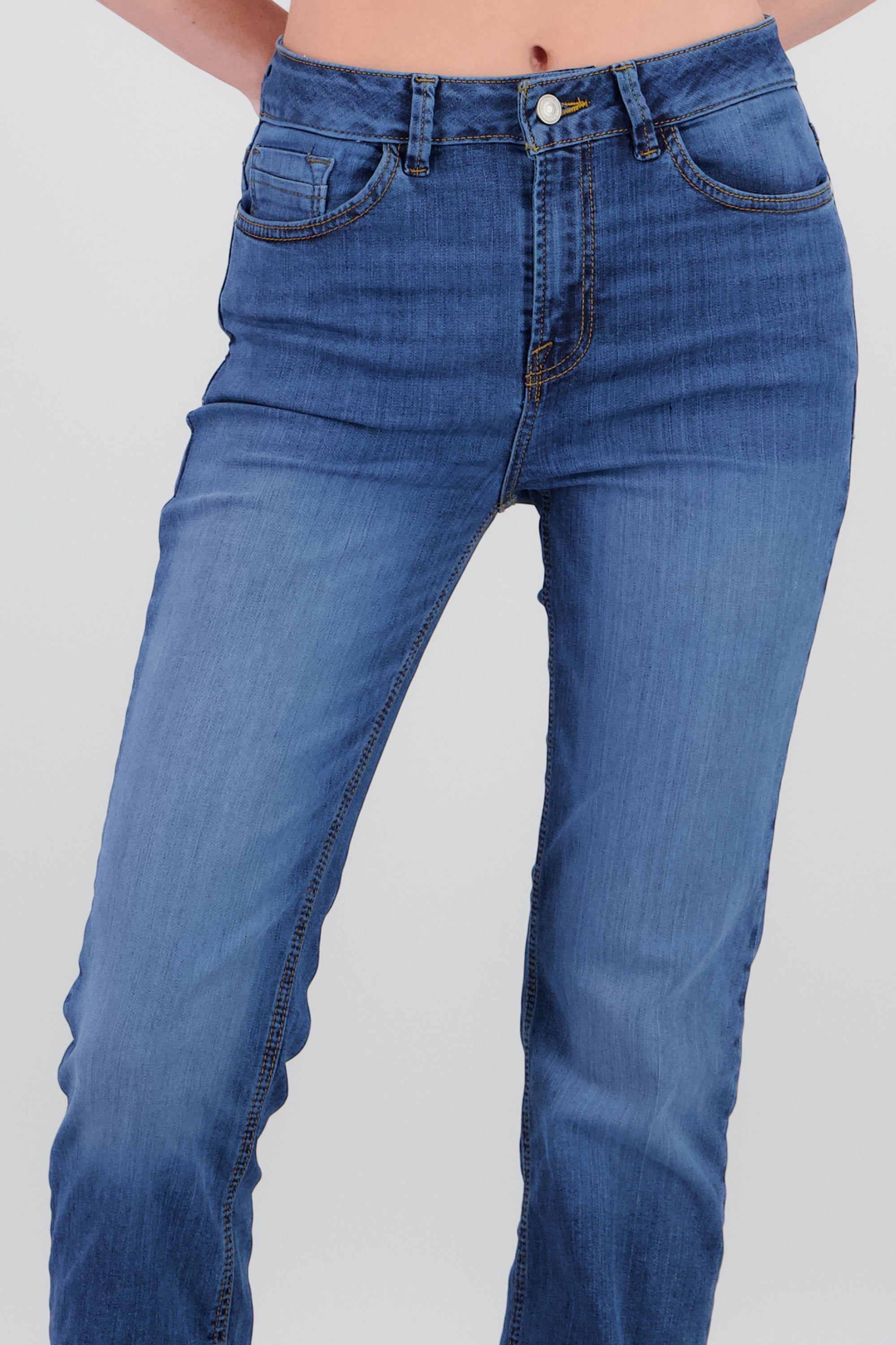 Jeans bootcut abertura MEDIUM WASH
