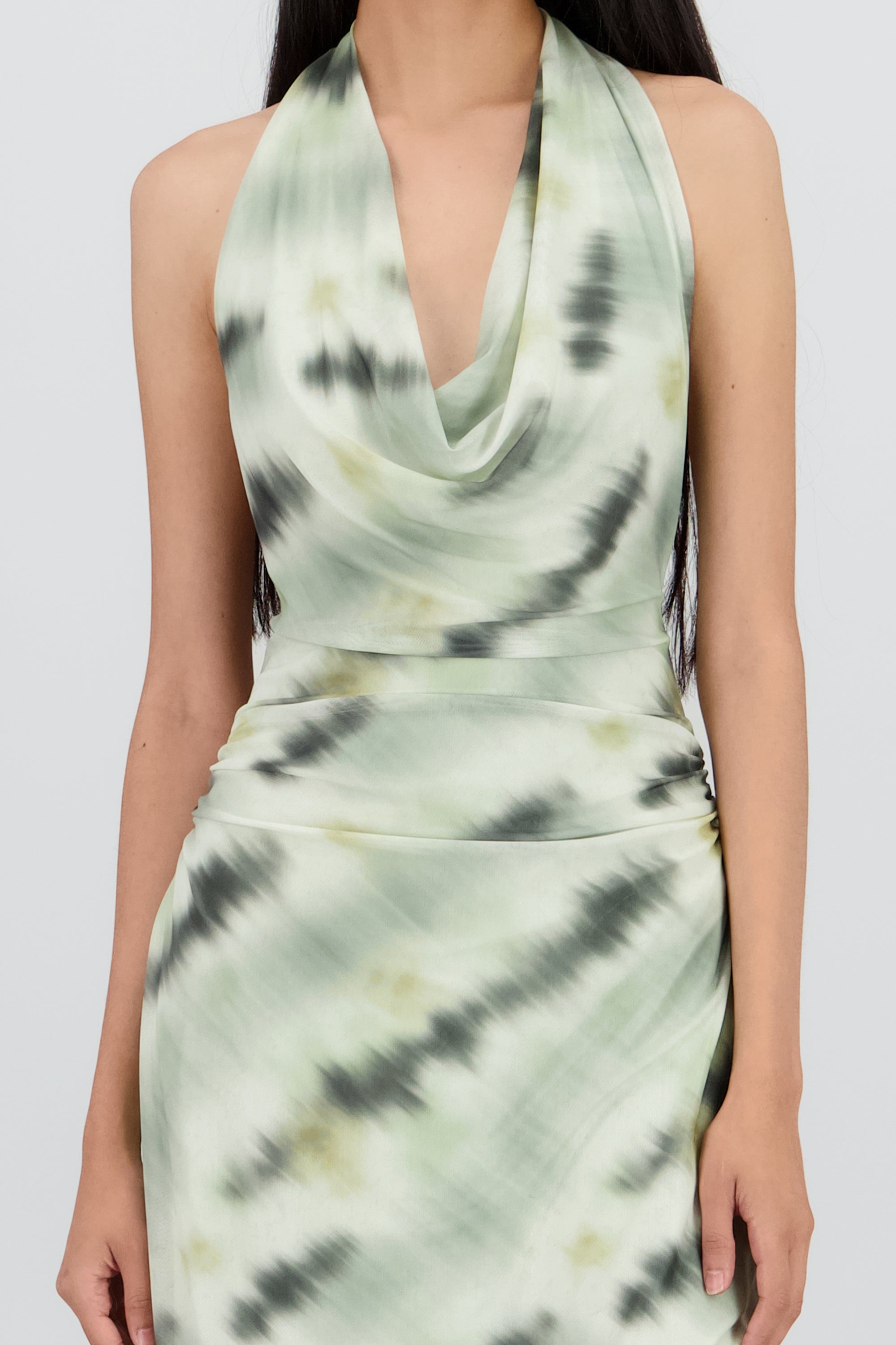 VESTIDO TIE DYE ESPALDA ABIERTA Y ESCOTE SAGE