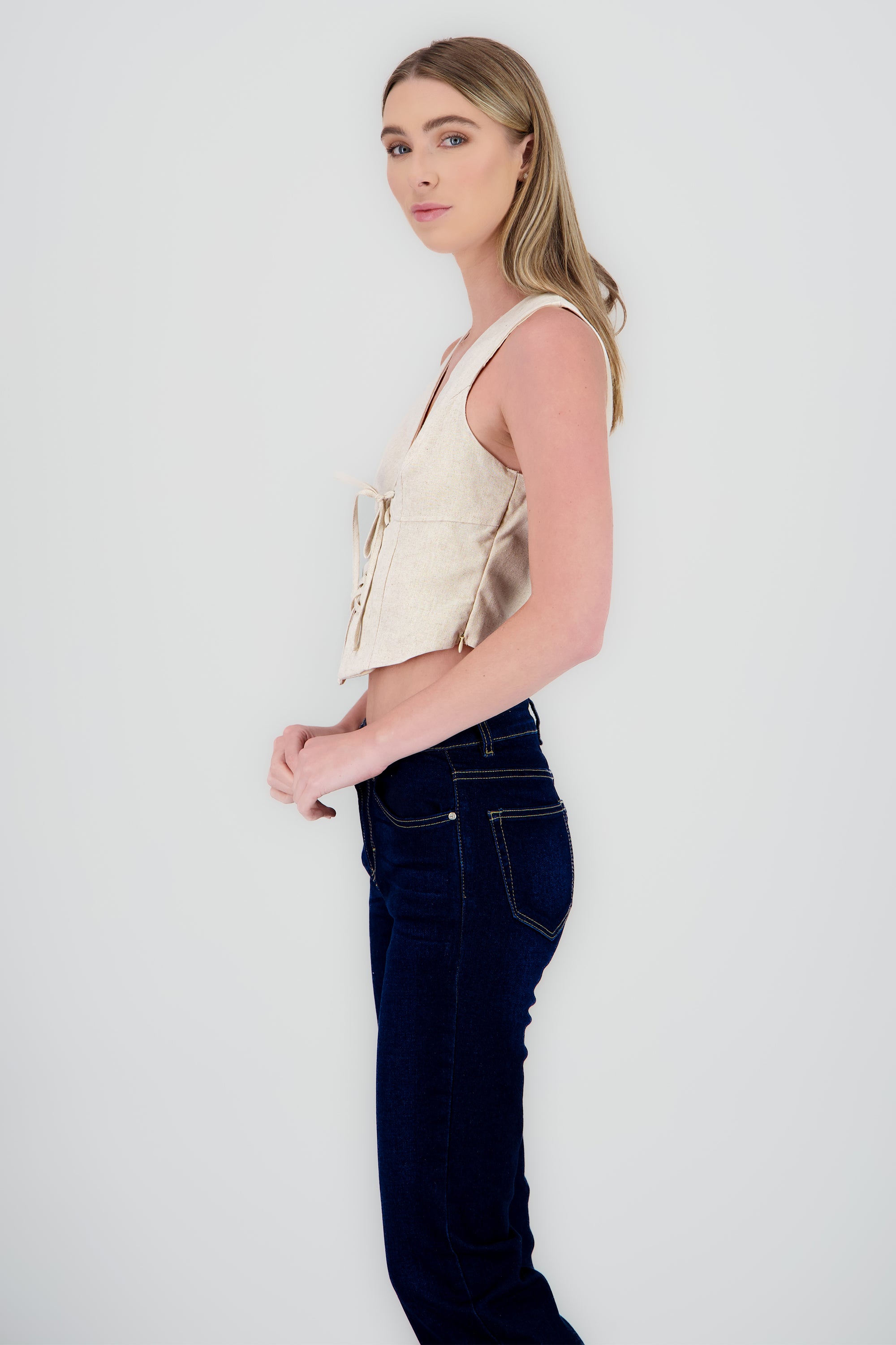 Chaleco con lace up HUESO