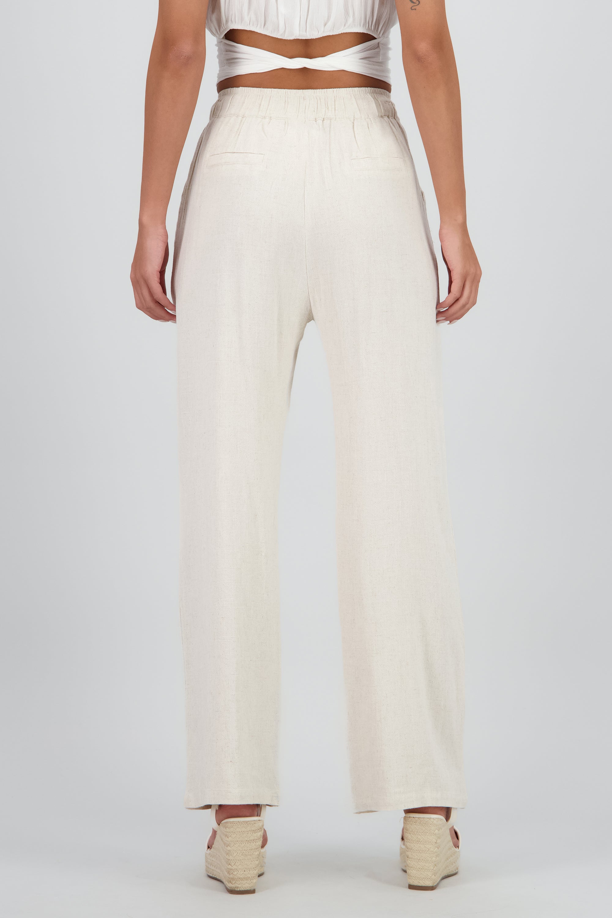 PANTALON DETALLE JARETA BEIGE