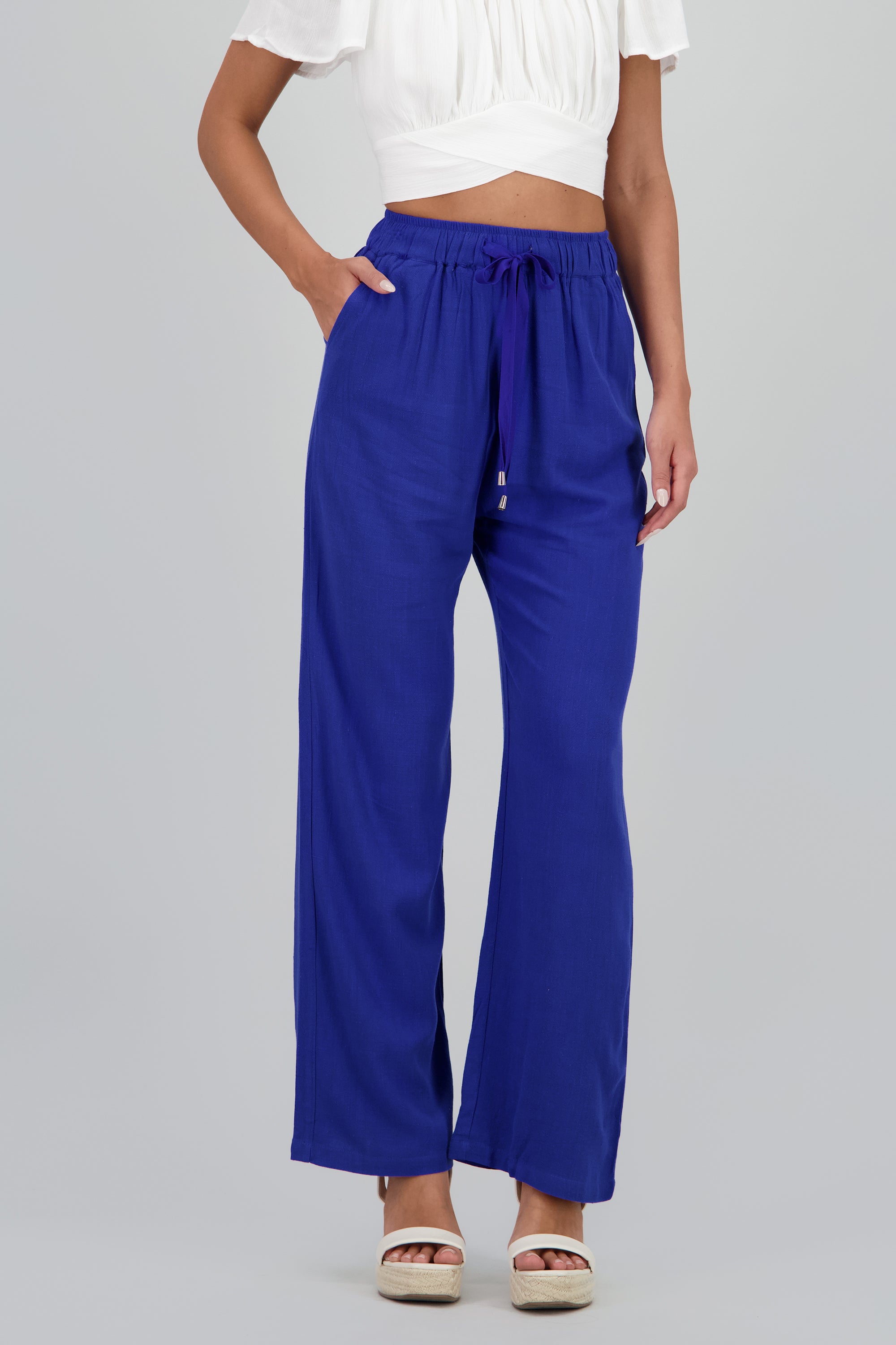PANTALON DETALLE JARETA AZUL