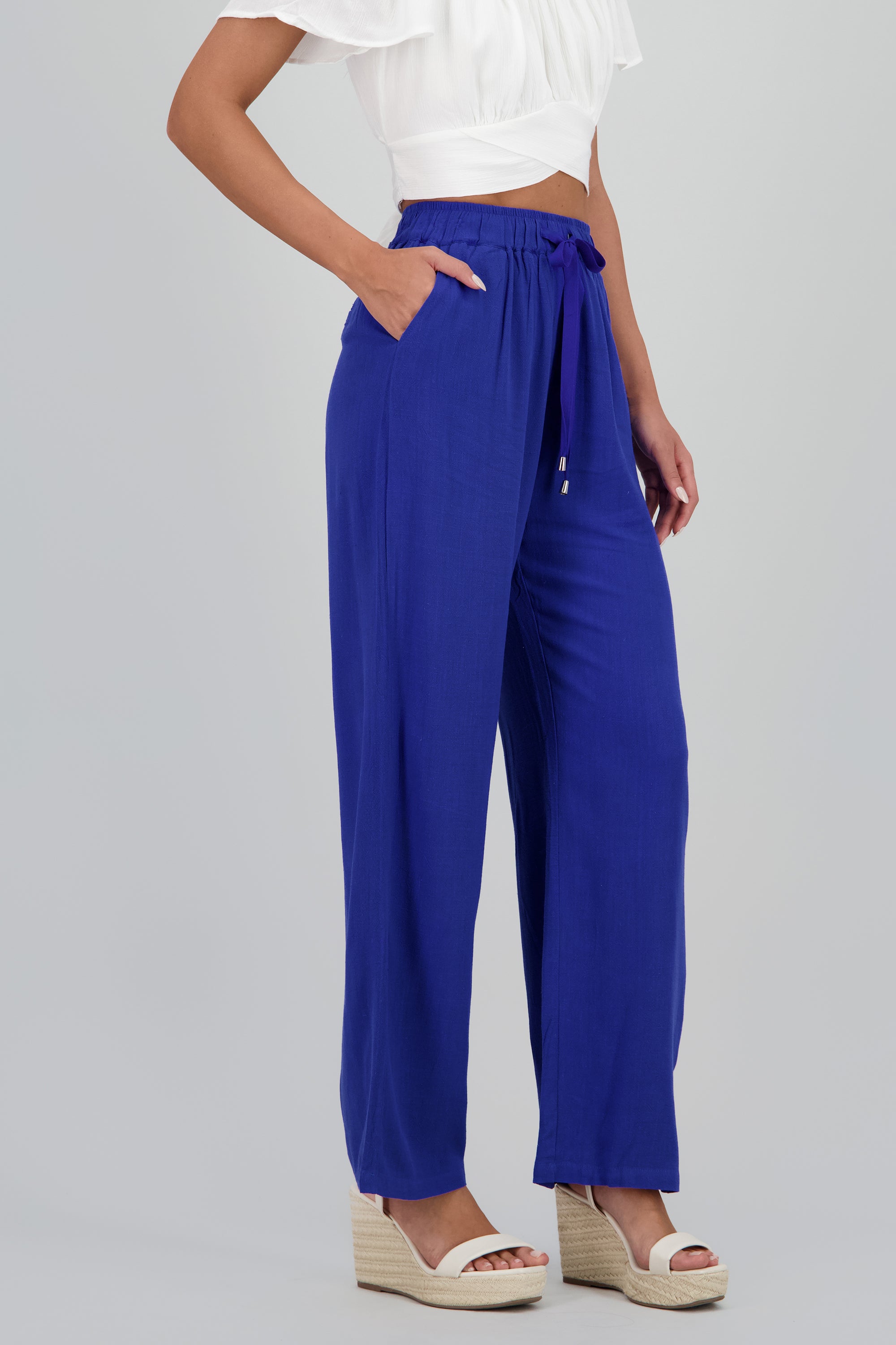 PANTALON DETALLE JARETA AZUL