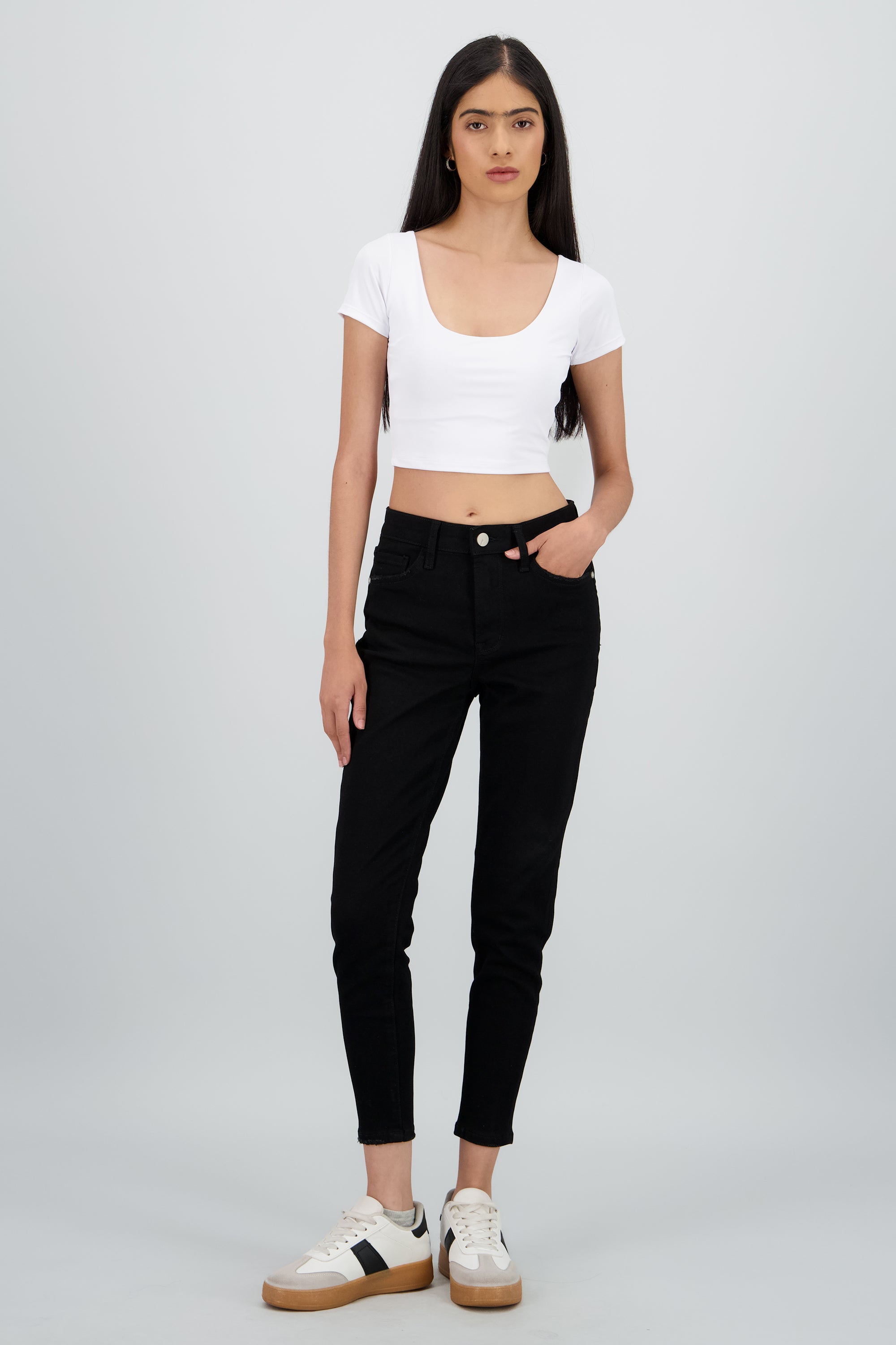 Jeans skinny elástico NEGRO