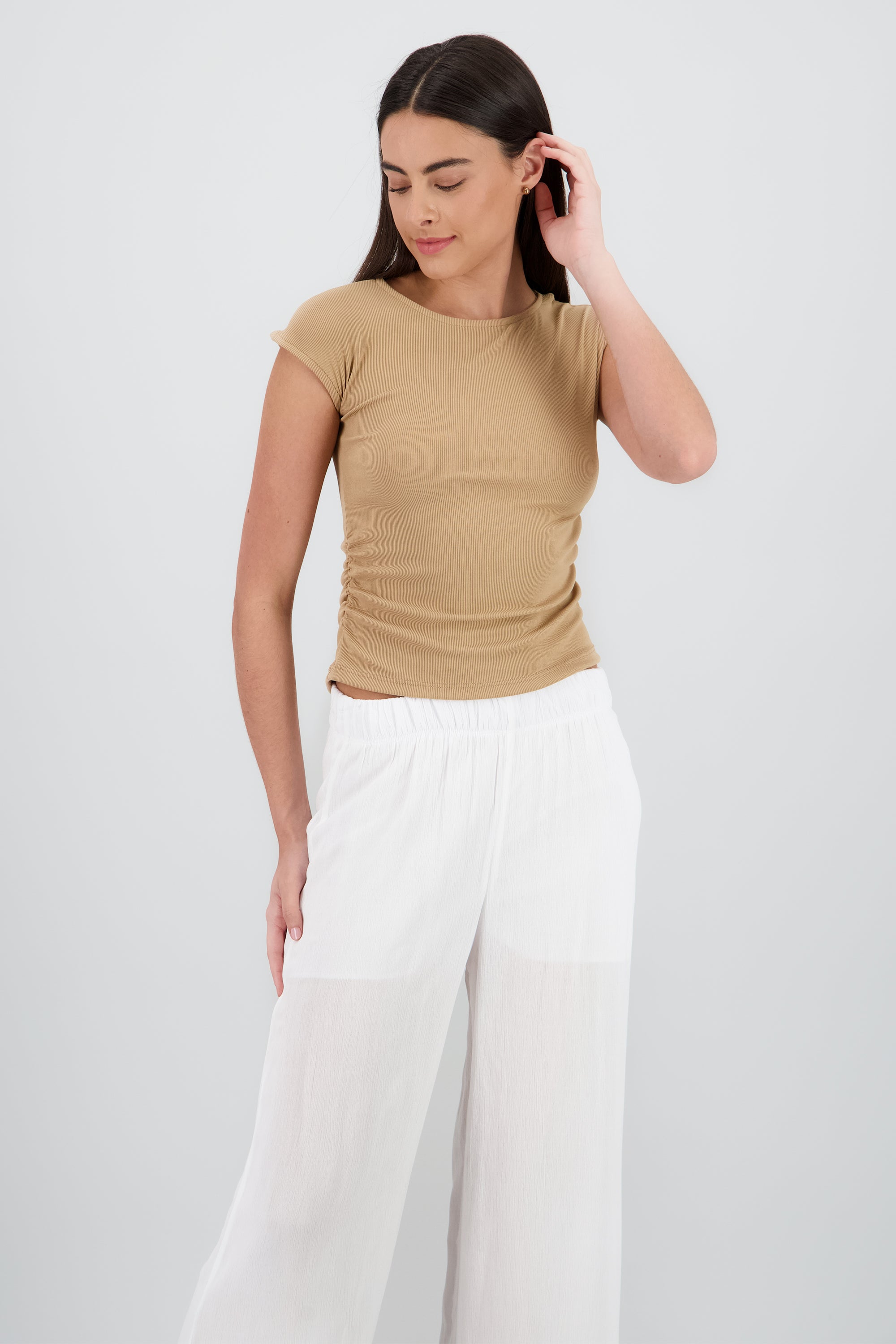 Top cuello alto sin mangas de rib TAUPE