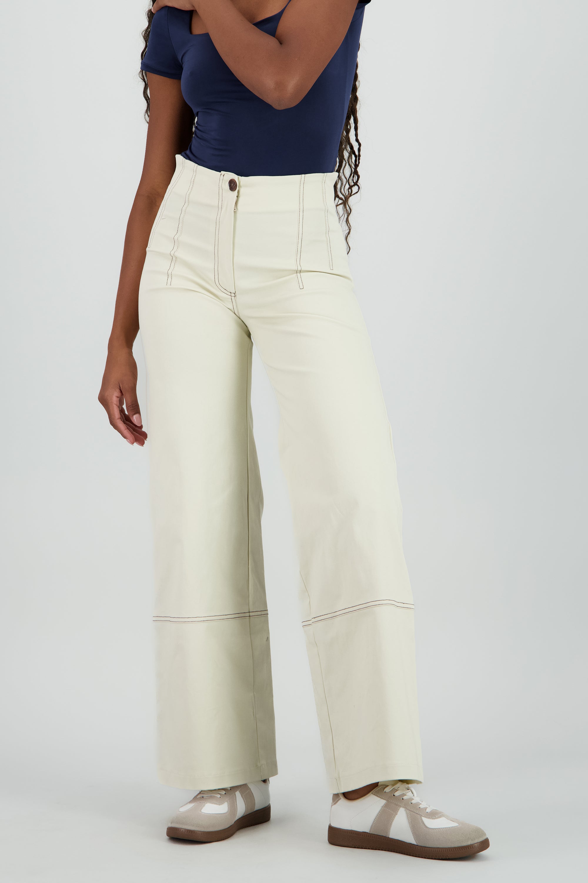 Pantalon amplio contraste costura HUESO