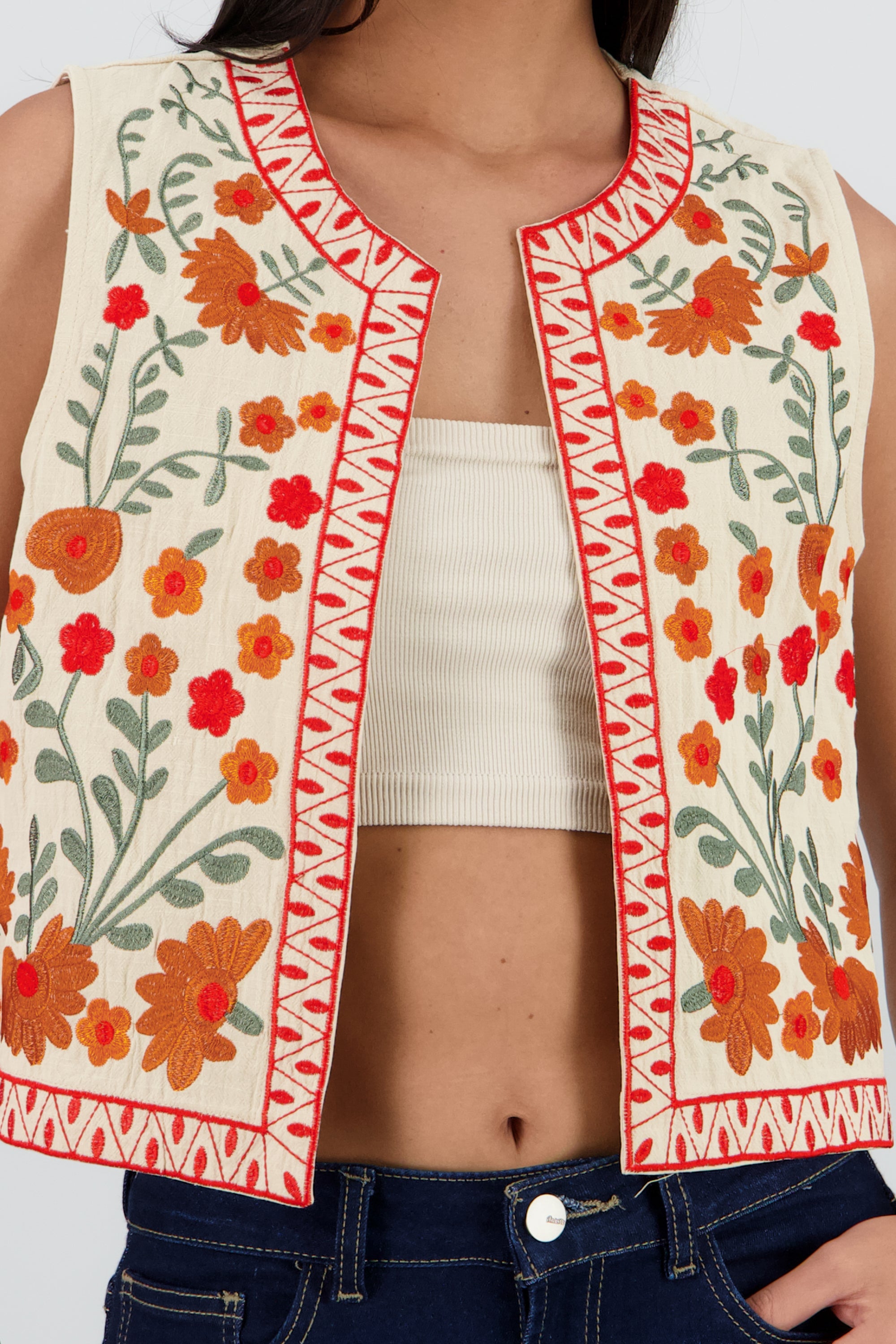 Chaleco detalle bordado flores BEIGE