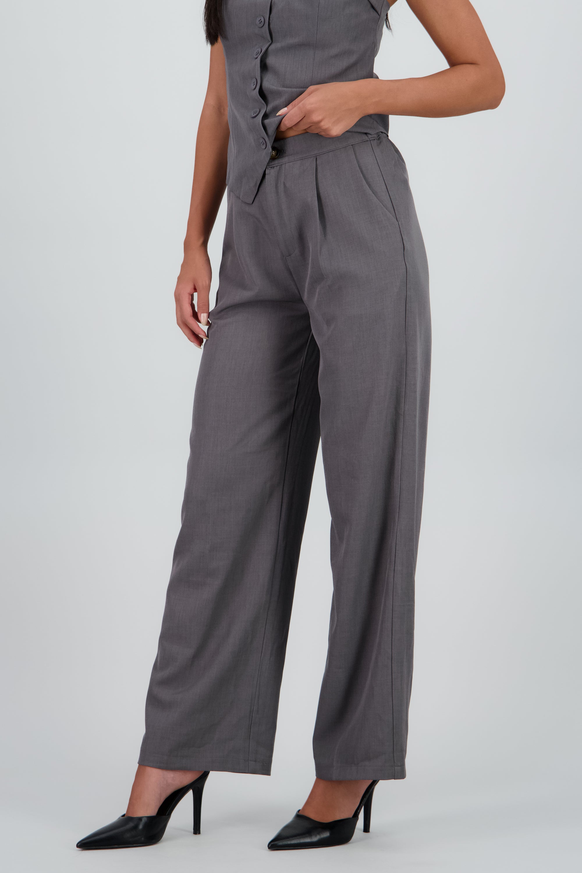 Pantalón recto con botón hypsters GRIS