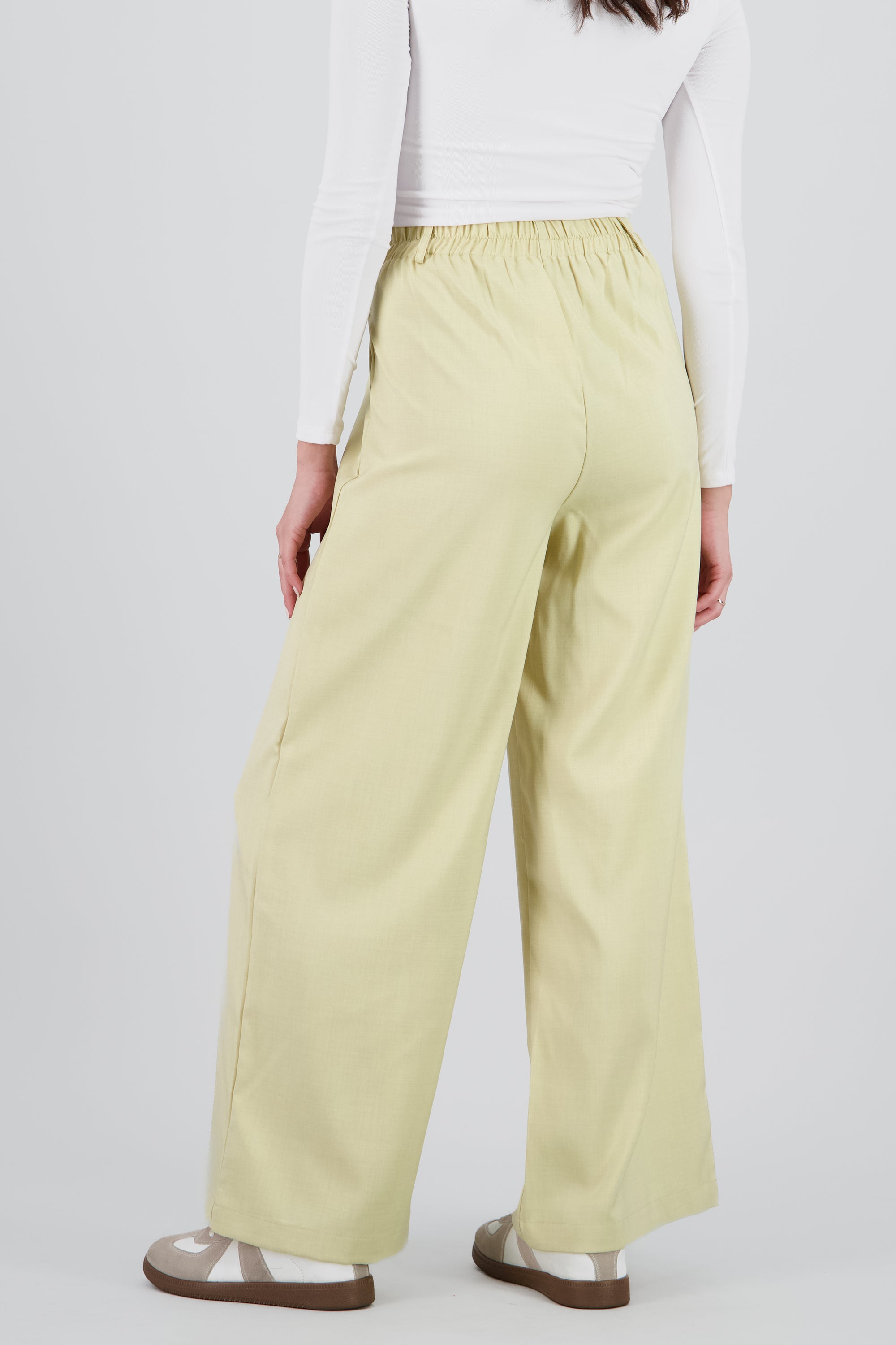 Pantalon sastreado detalle pinzas ARENA