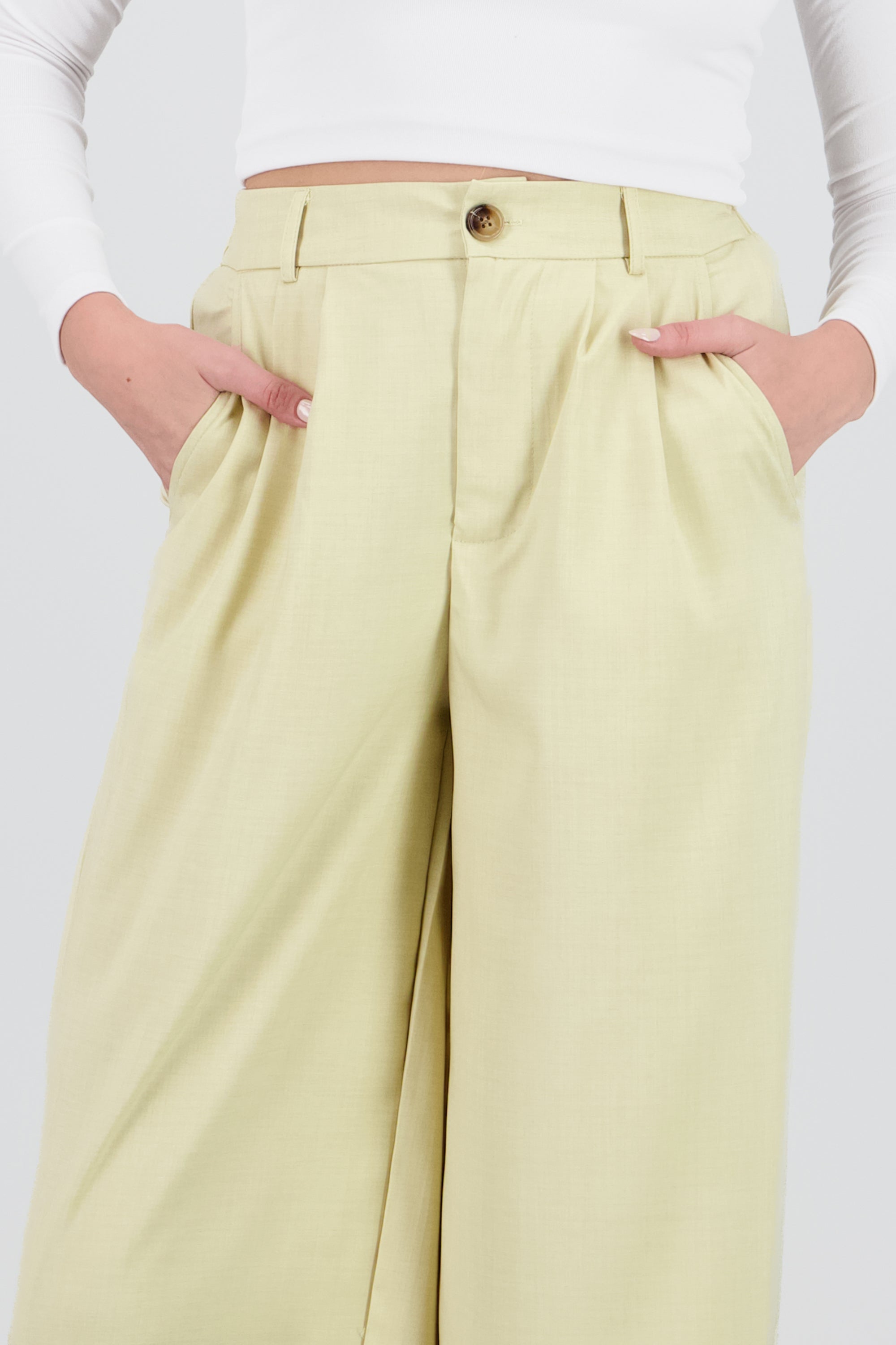 Pantalon sastreado detalle pinzas ARENA