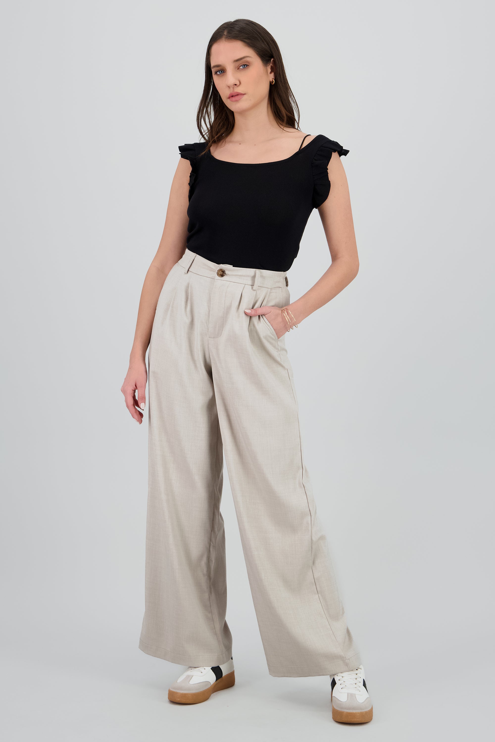 Pantalon sastreado detalle pinzas GRIS