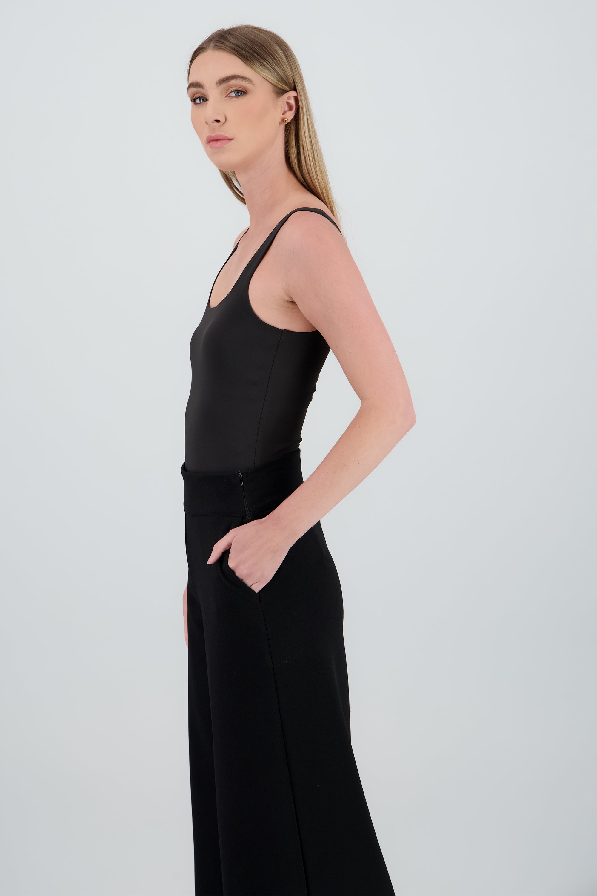 Bodysuit sin manga liso NEGRO