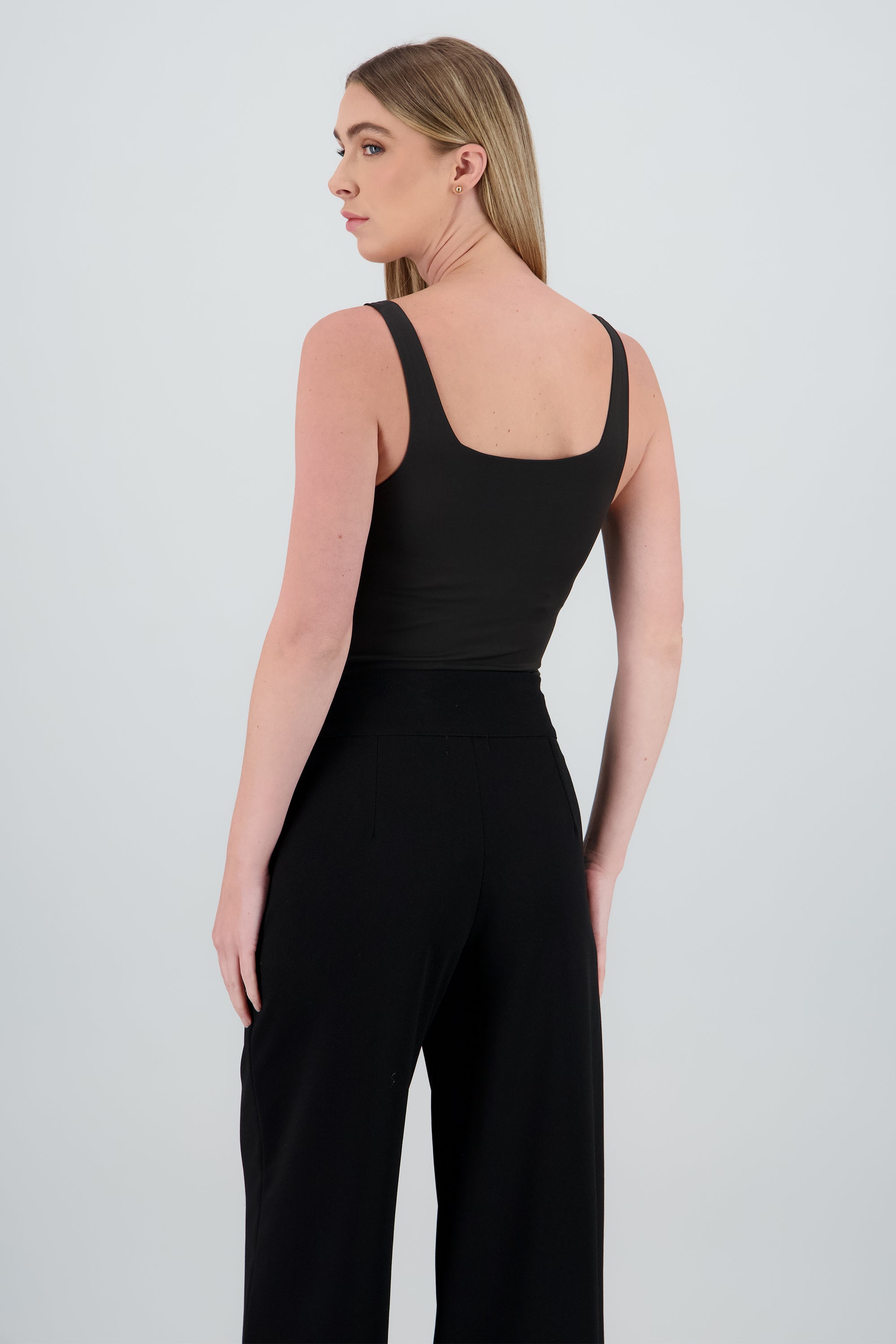 Bodysuit sin manga liso NEGRO