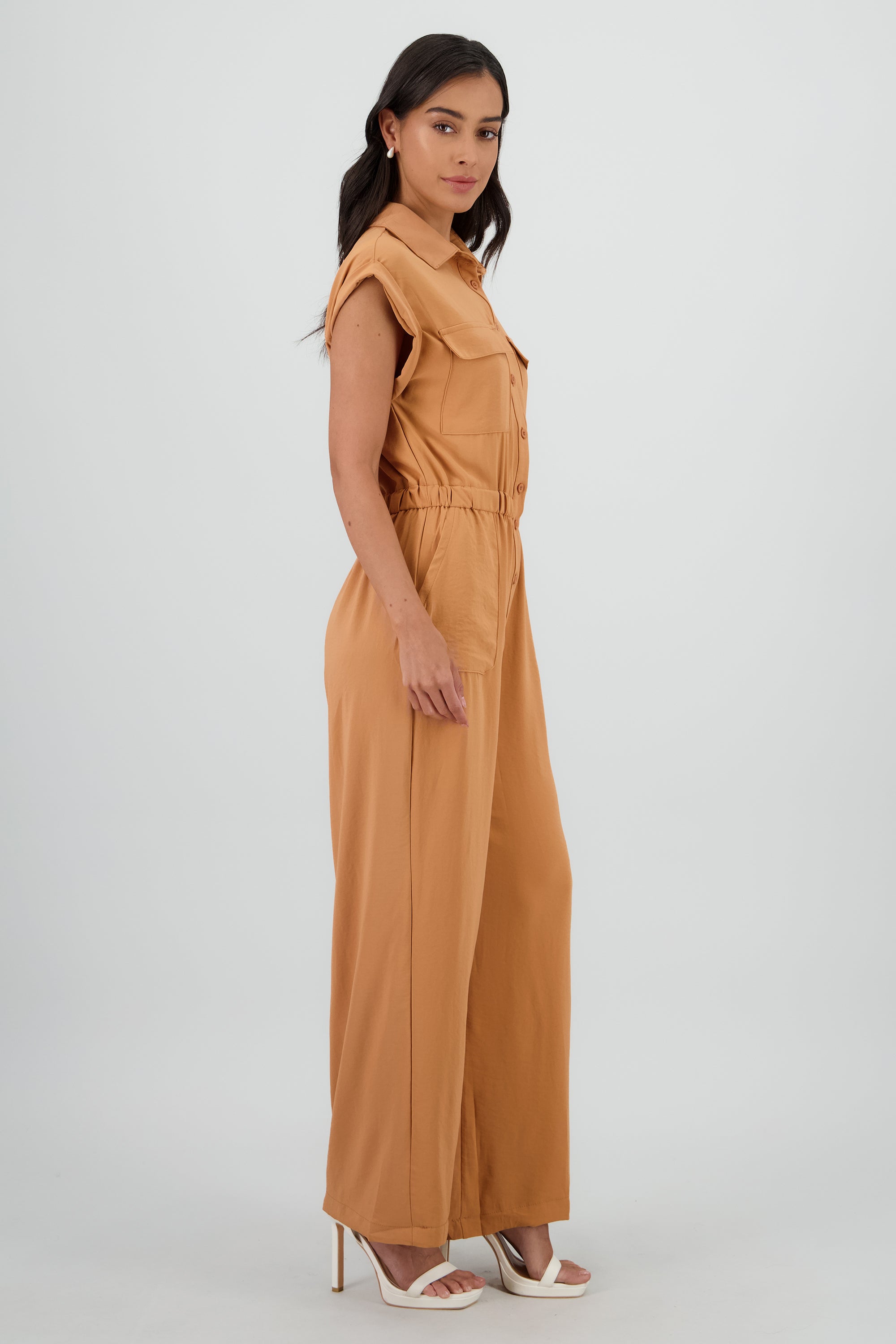 Jumpsuit manga corta con botones LADRILLO