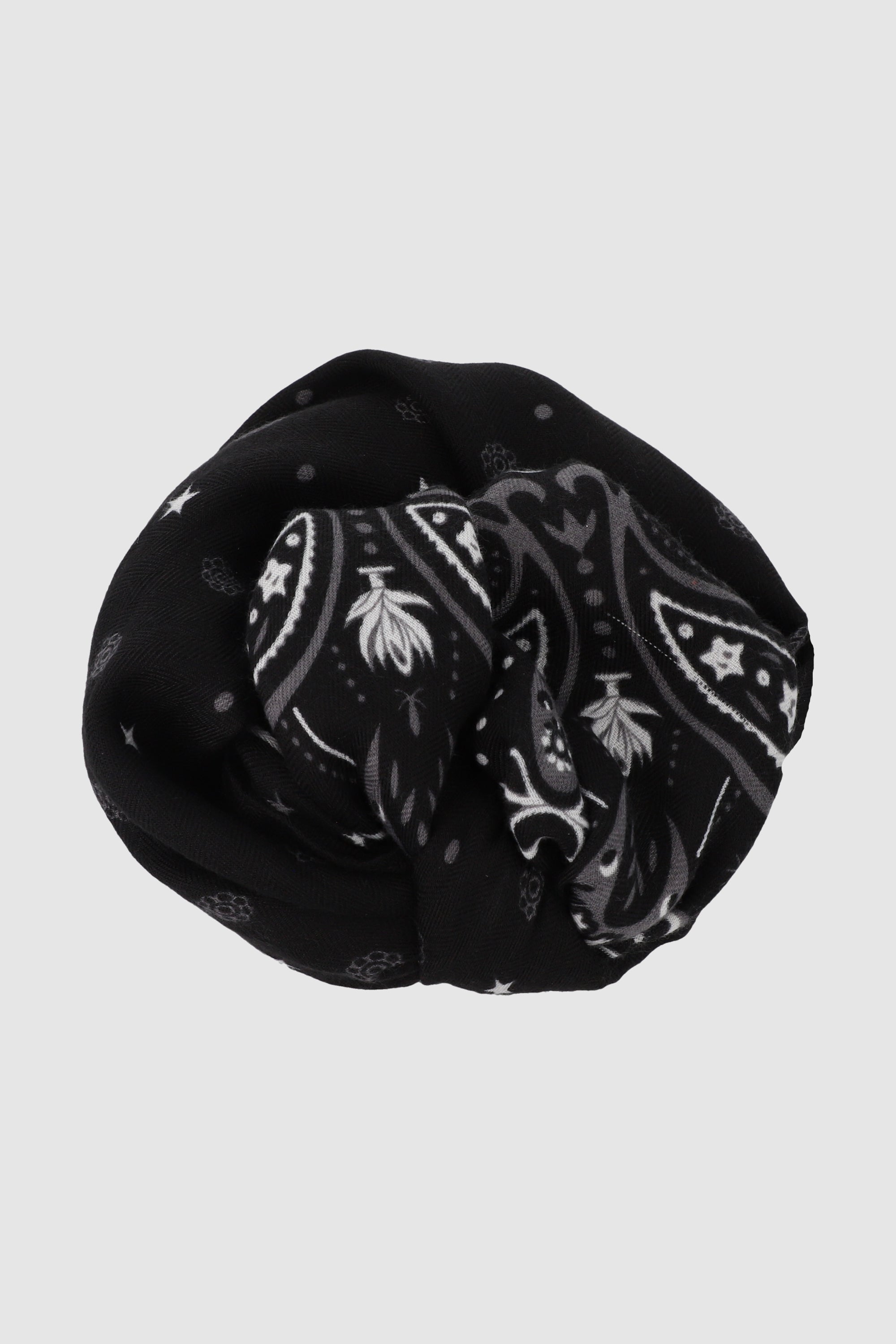 Pañuelo borde pasileys NEGRO