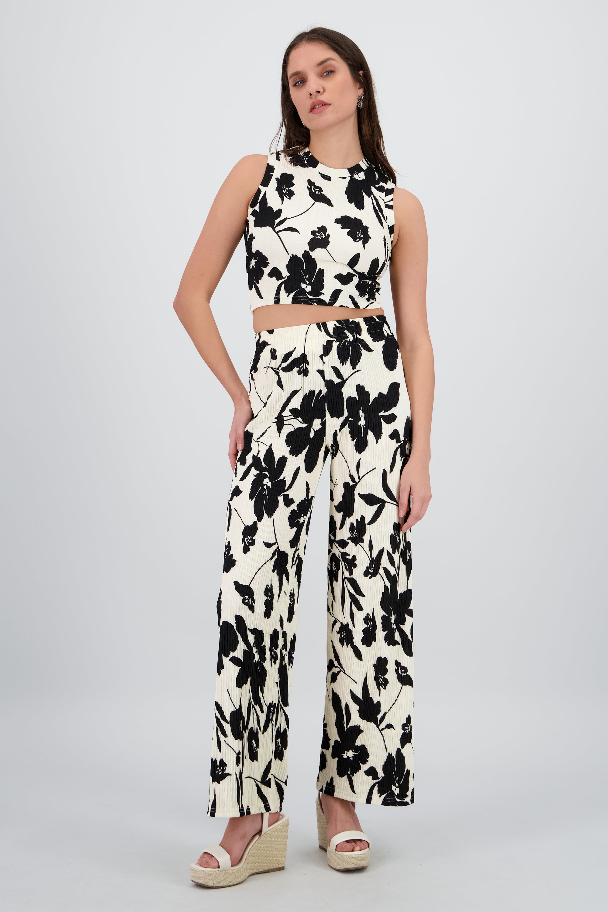 Pantalones fluidos flores tropicales NEGRO COMBO