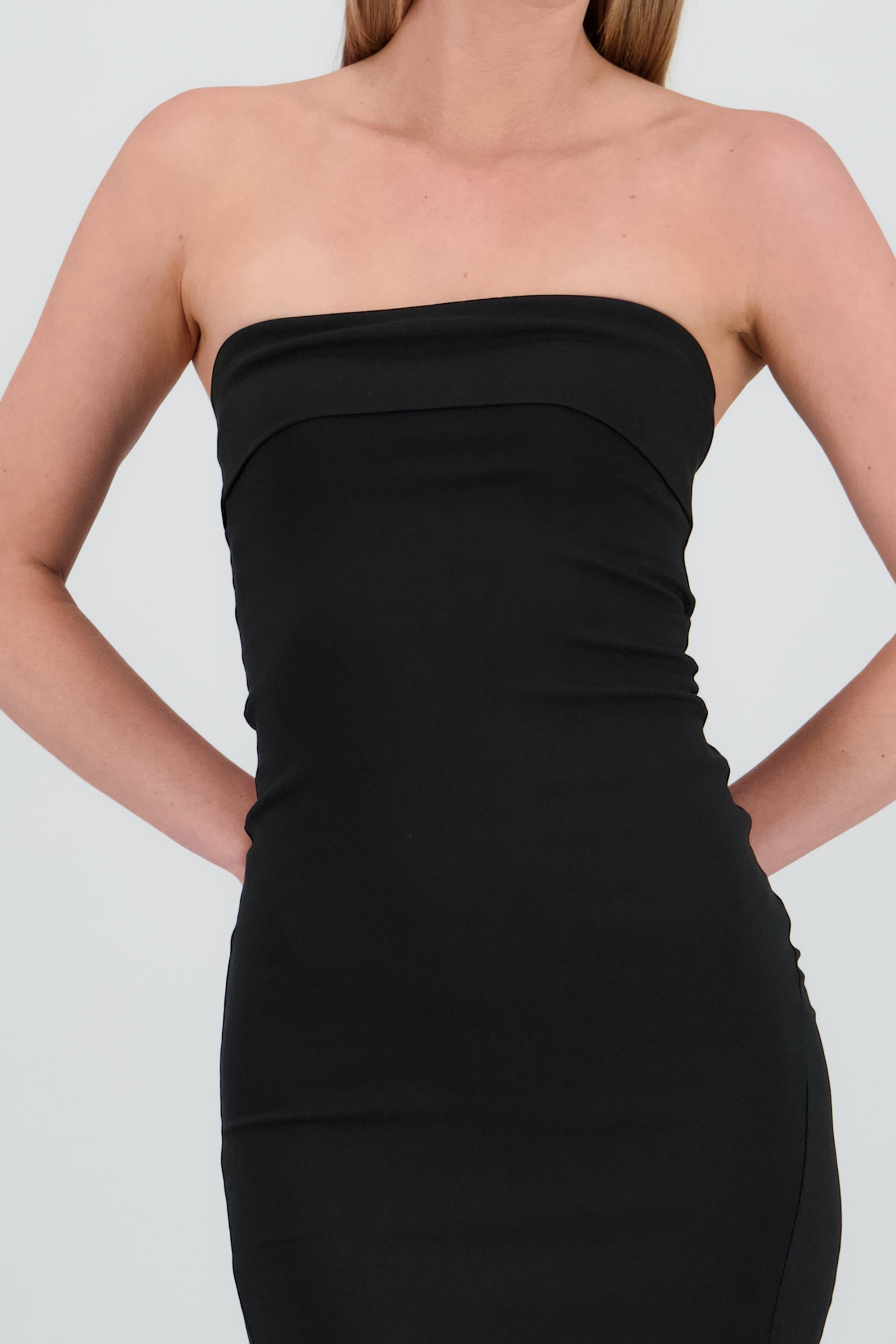 Vestido midi strapless con dobles NEGRO