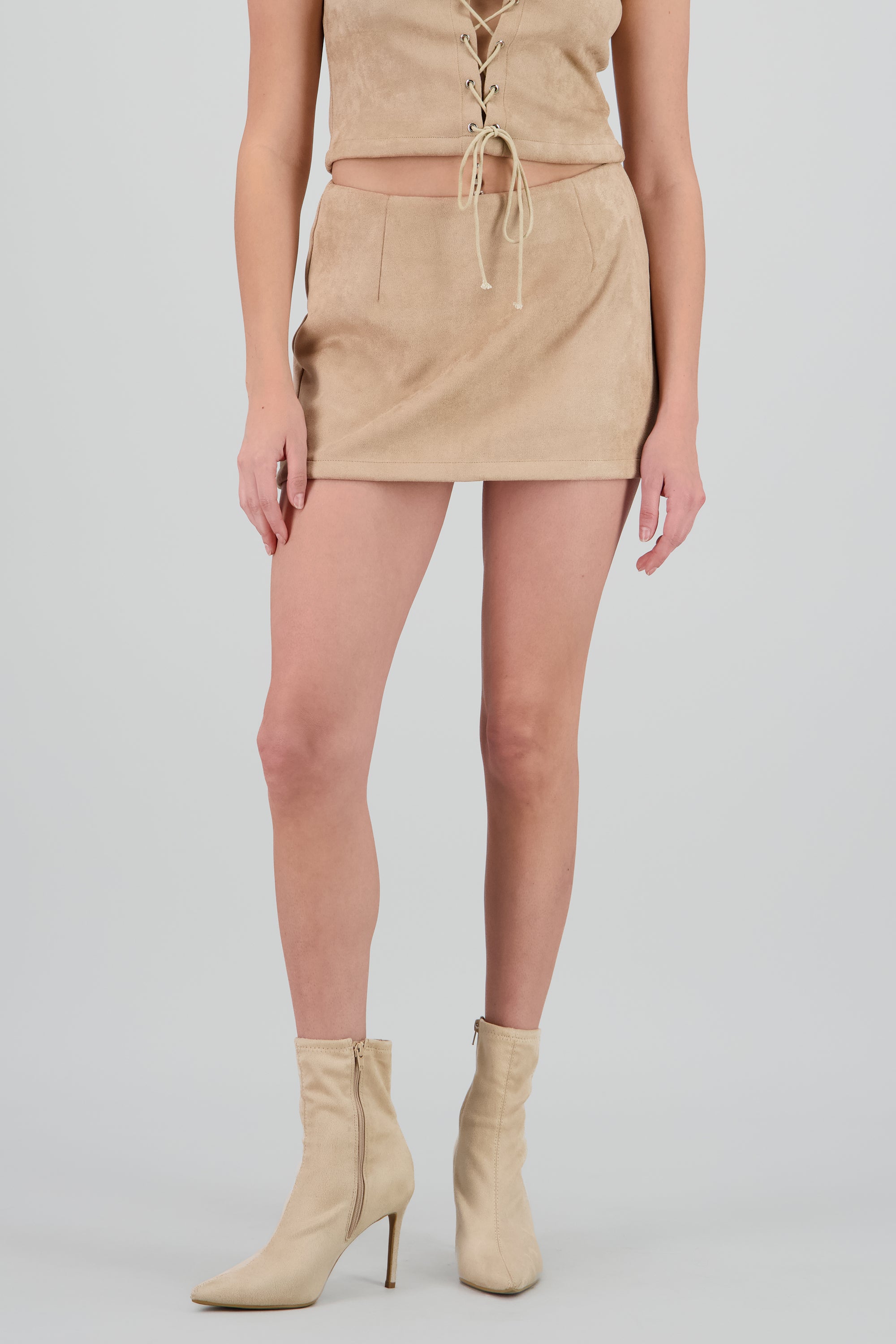 Falda corta de gamuza TAUPE