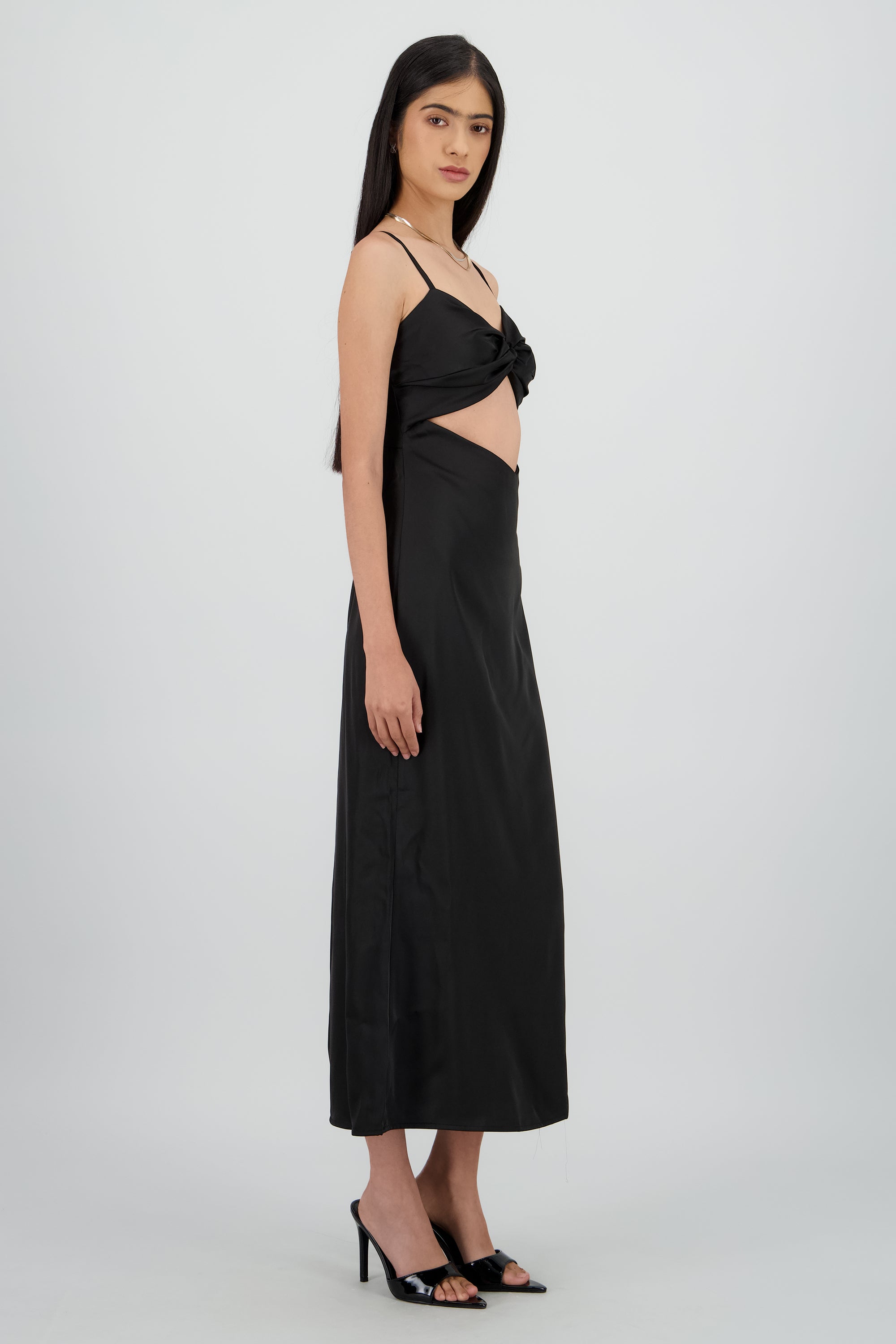 Vestido maxi satin con abertura NEGRO