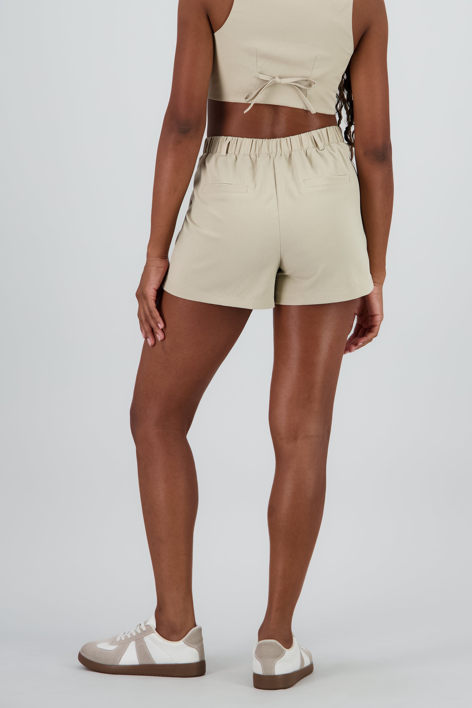 Shorts lisos con textura TAUPE