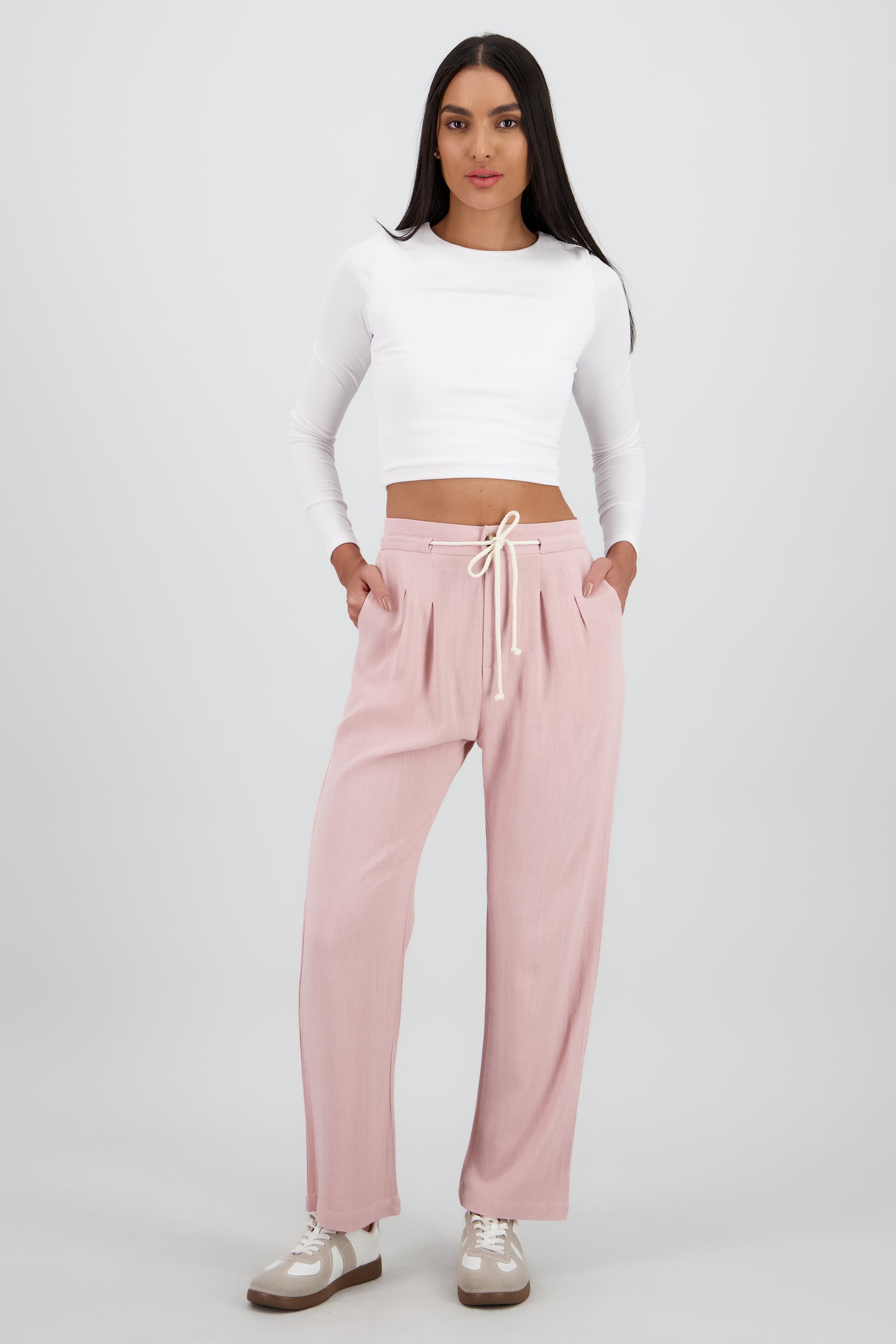 Pantalon recto liso detalle cinturon ROSA