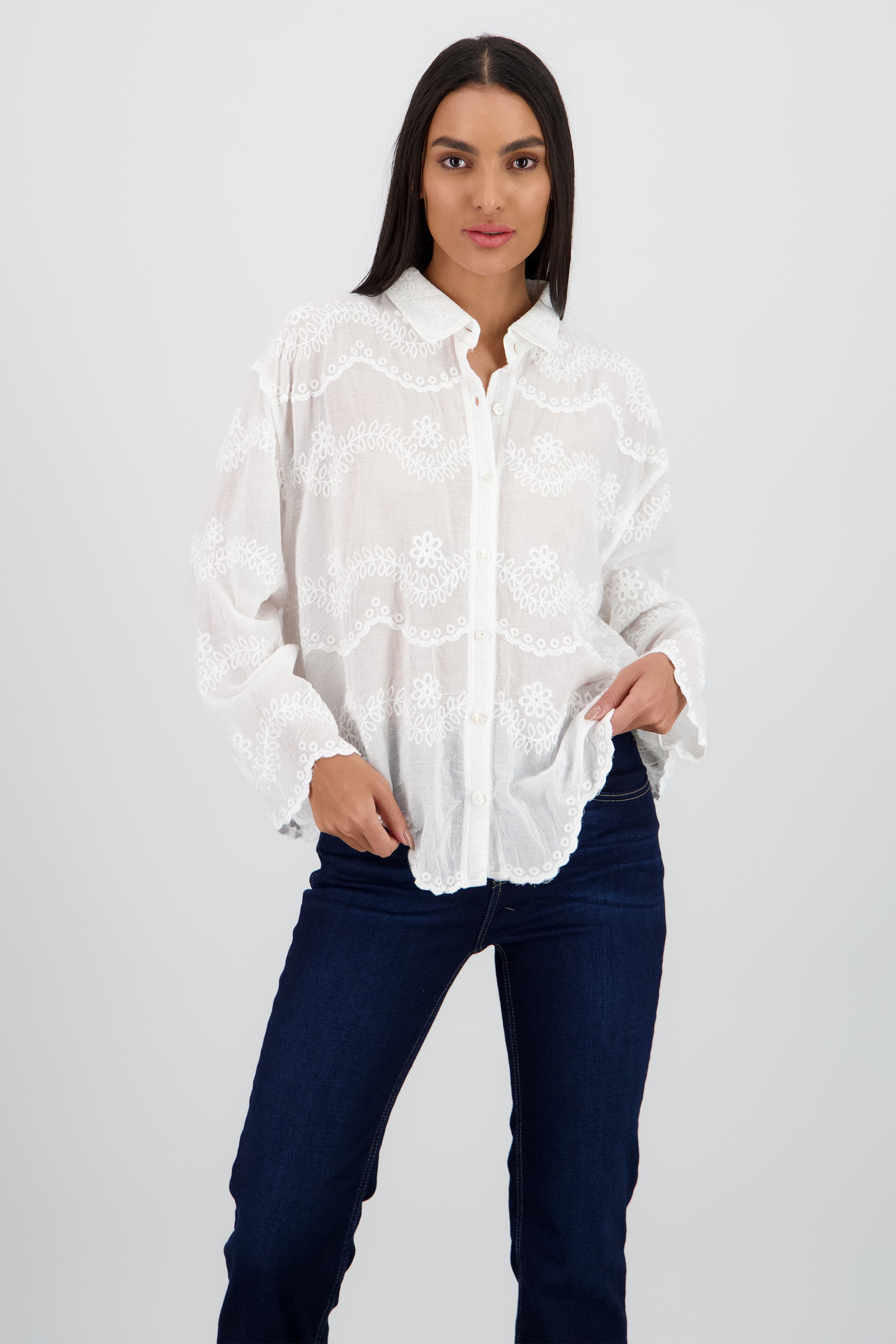 Camisa manga larga detalle cuello bordado botones BLANCO