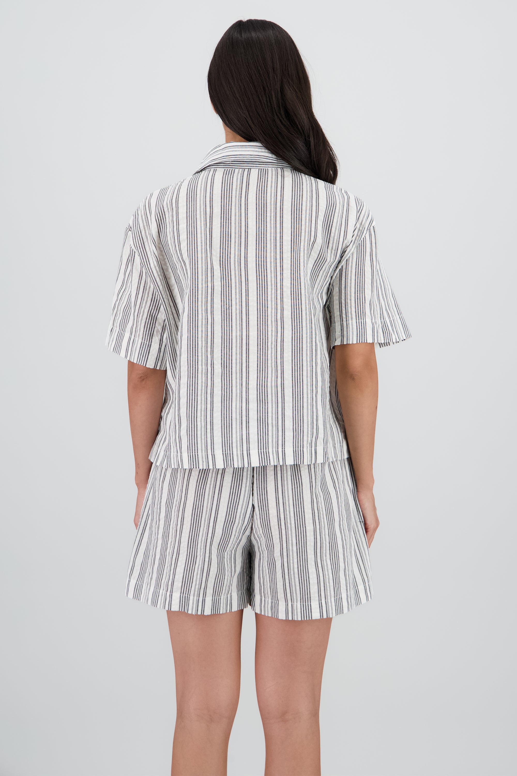 Camisa manga corta detalle moños NEGRO COMBO