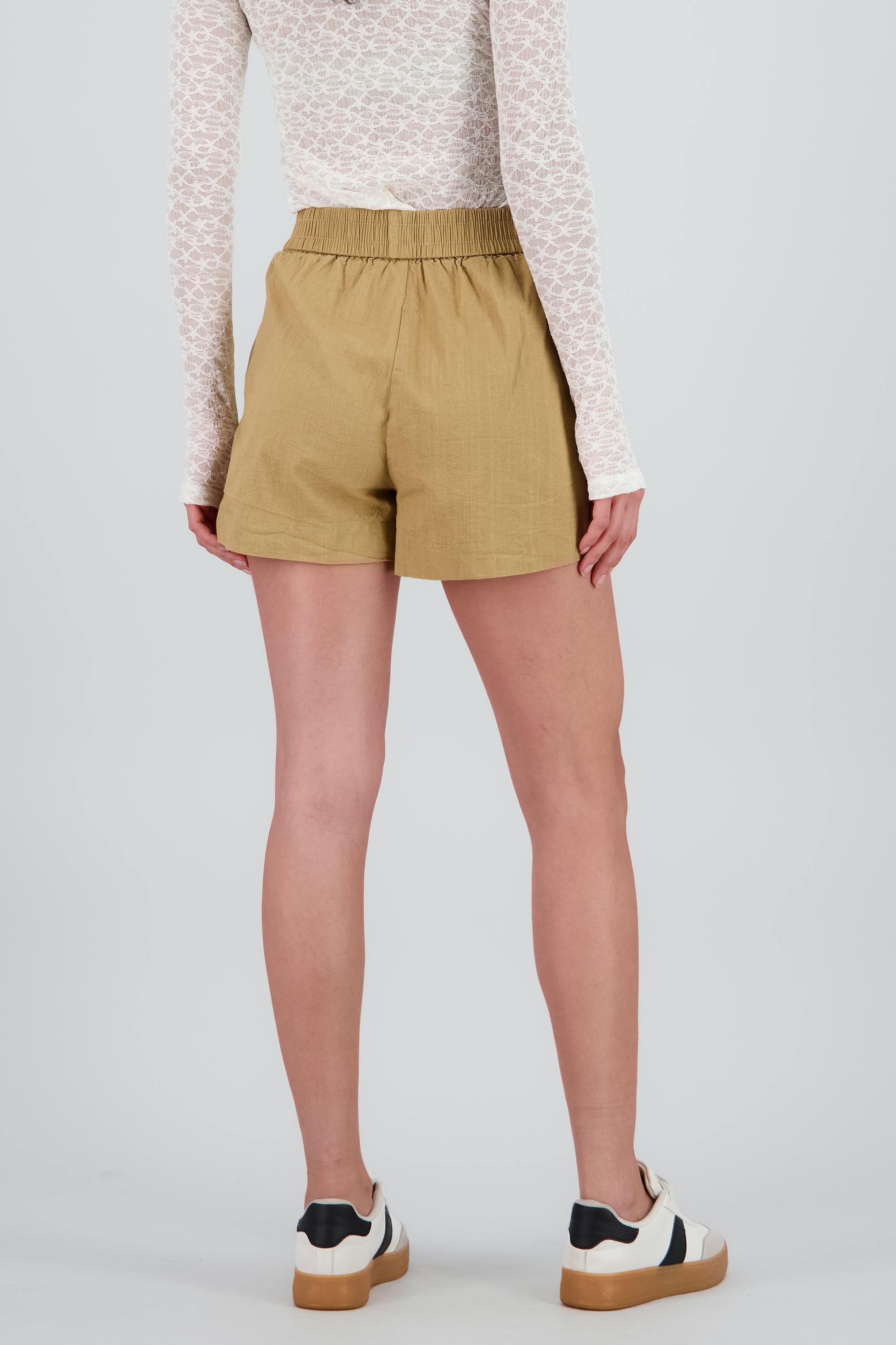 Short corto detalle pretina BEIGE