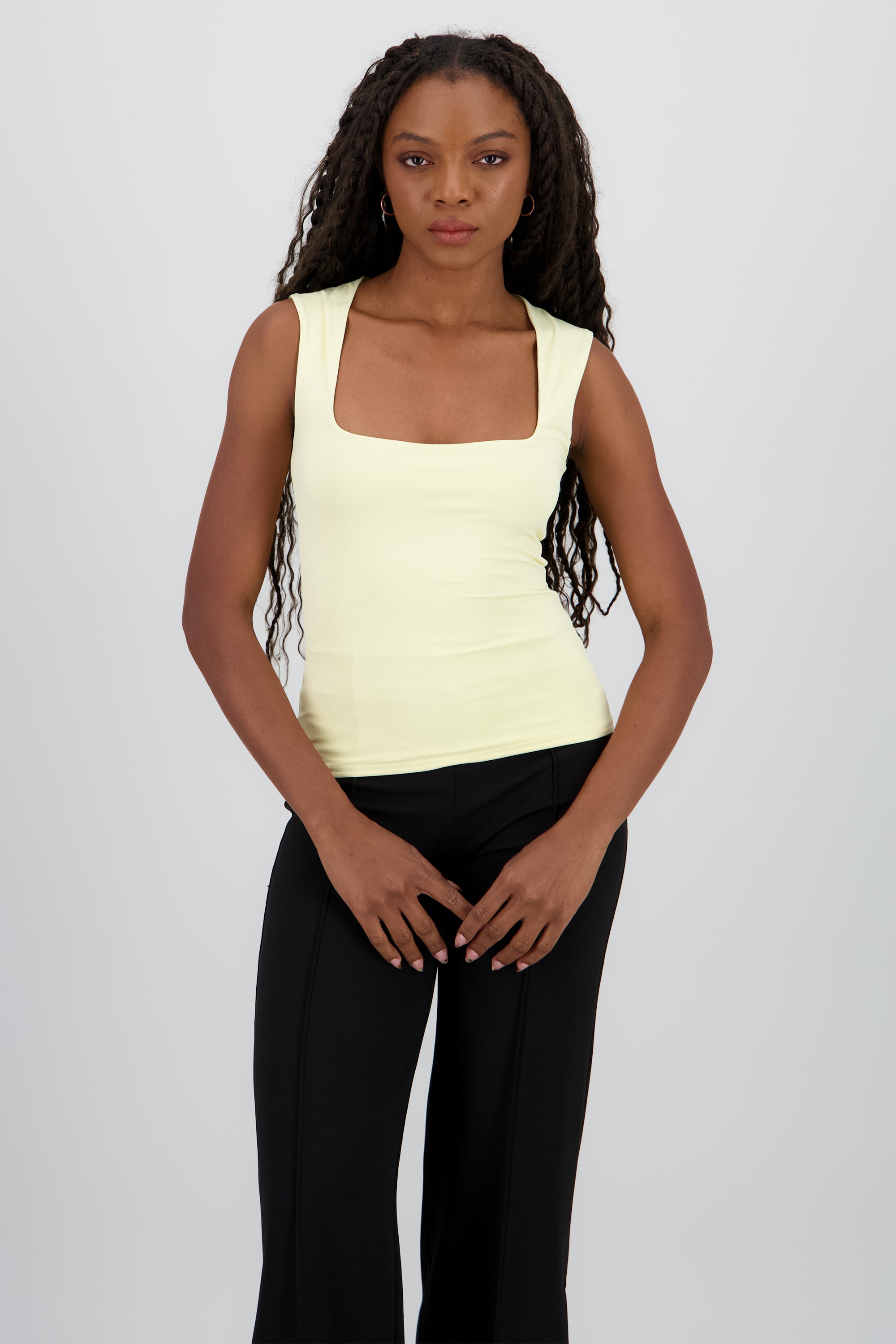 Top escote cuadrado sin mangas AMARILLO PASTEL