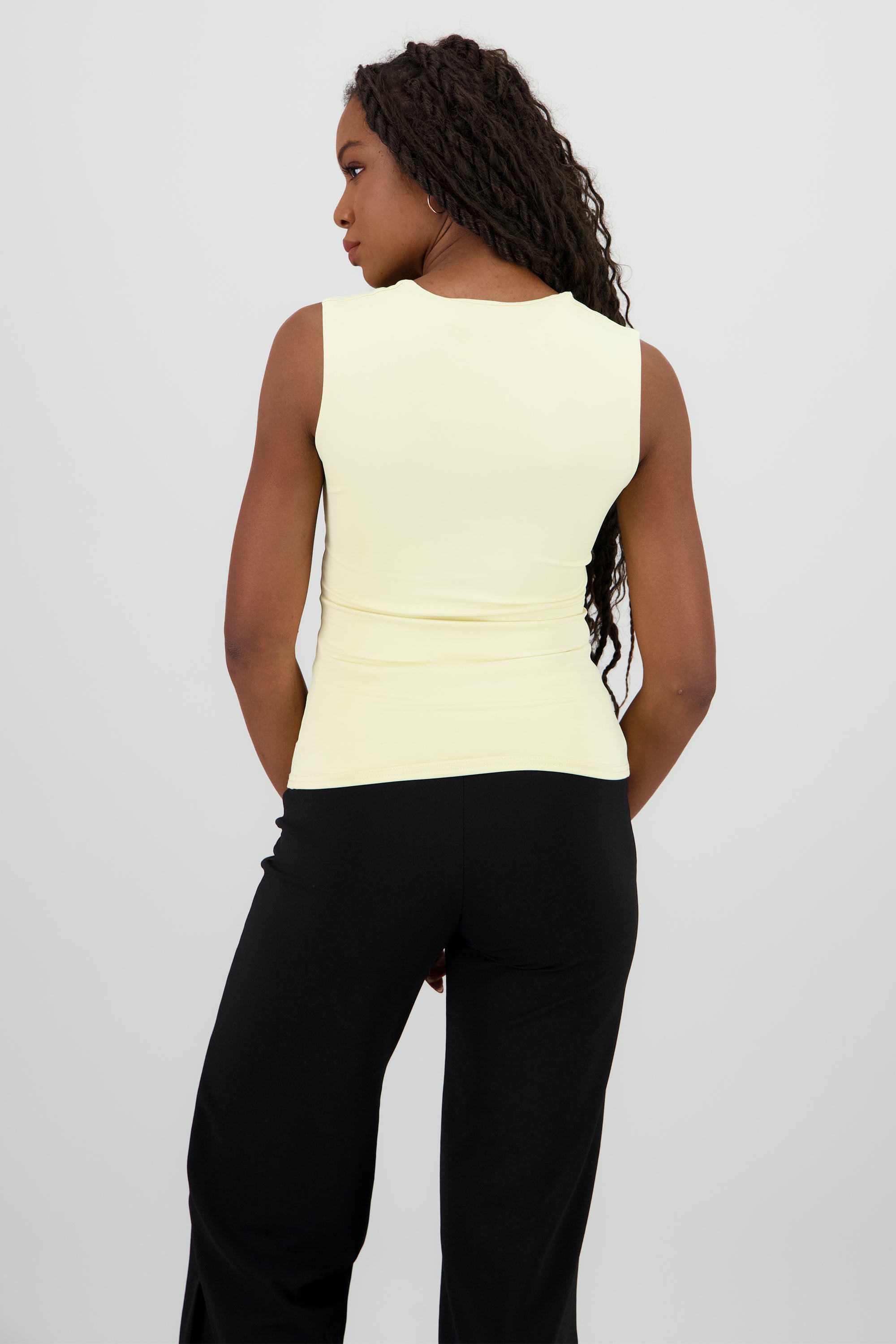 Top escote cuadrado sin mangas AMARILLO PASTEL