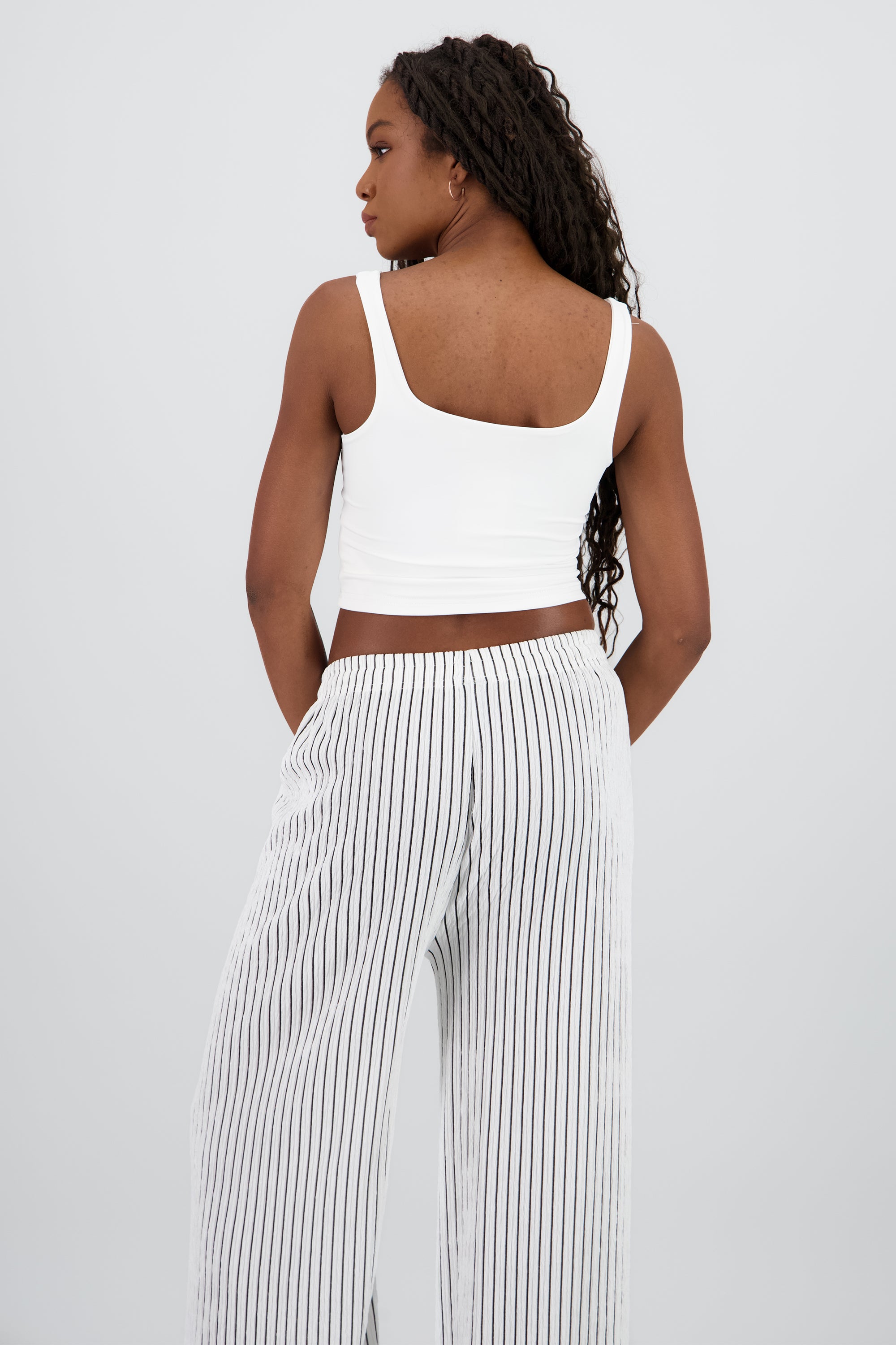 Top tirantes cuello redondo BLANCO
